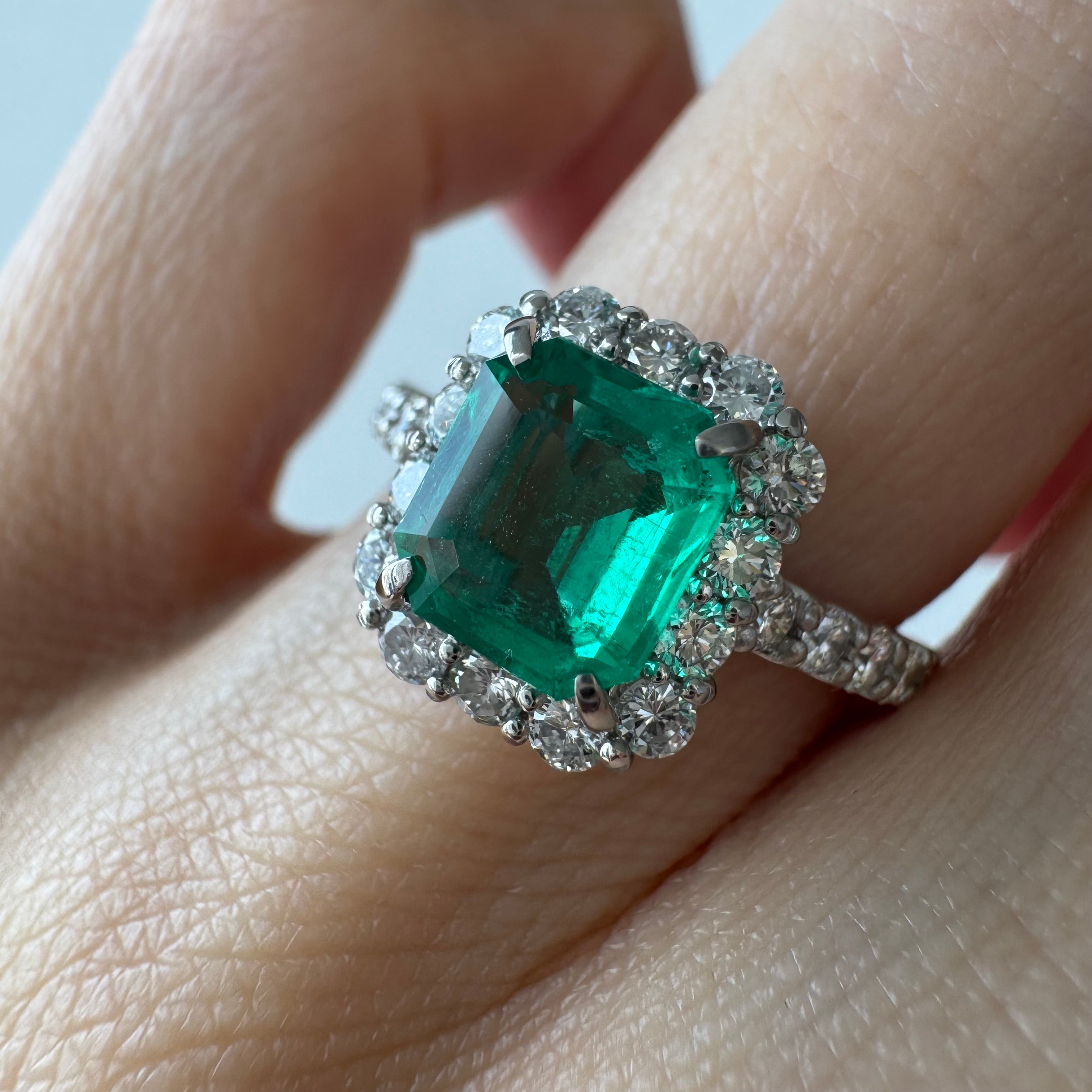 23［一点物］リング エメラルド 1.1ct SQ PT