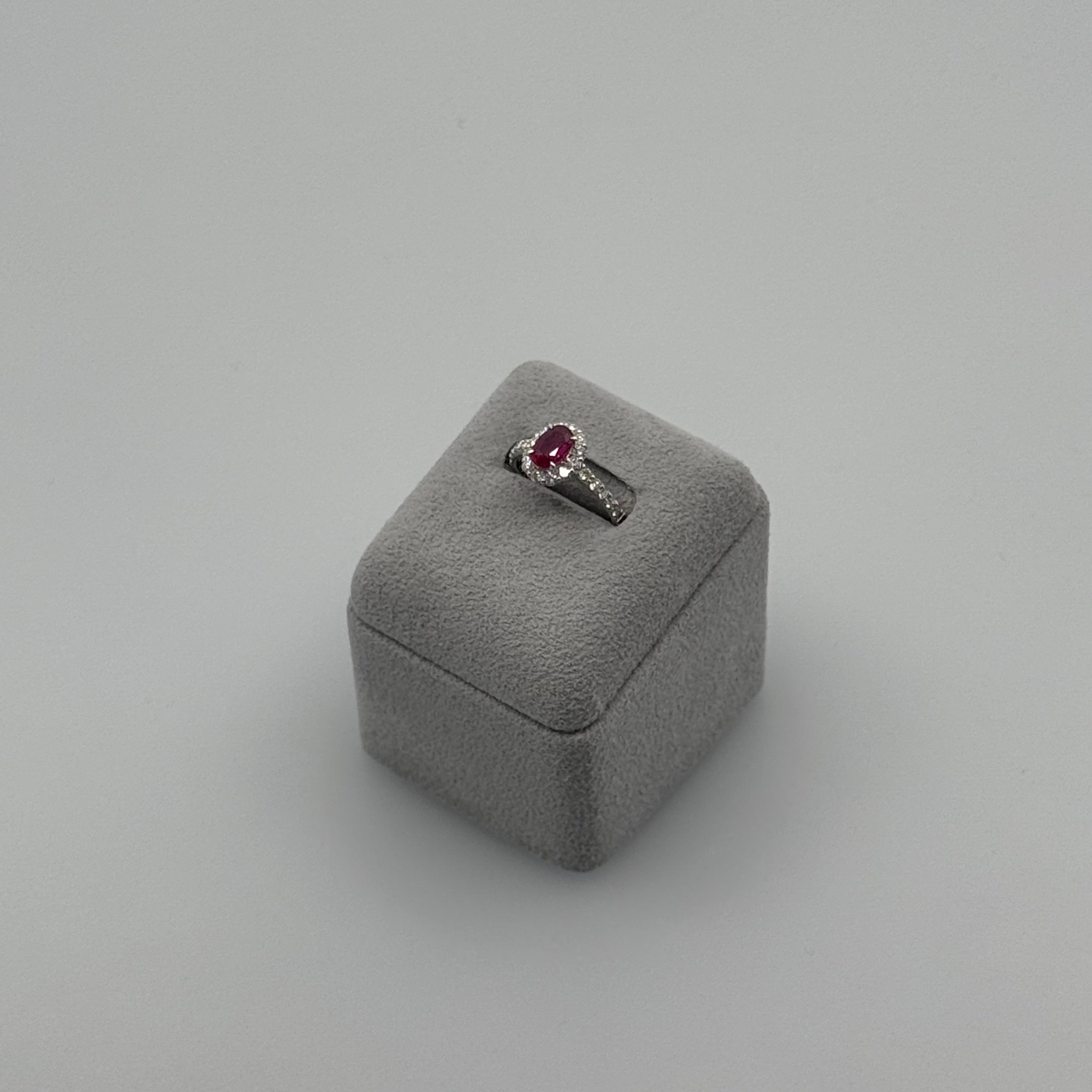 94［一点物］リング  ルビー 1ct OV PT