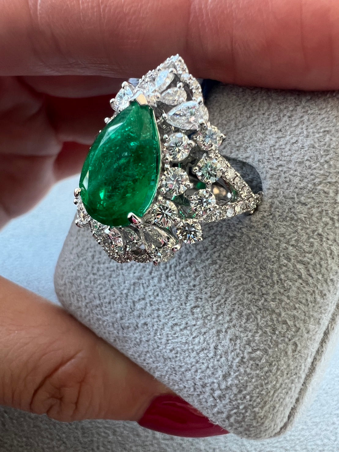 71-ハイジュエリー 特品 色濃い エメラルドリング EM3.5ct前後 PS PT〜 MUZO GREEN GRS｜AYAKO SAKURAI（櫻井 彩子（サクライ アヤコ））公式通販サイト