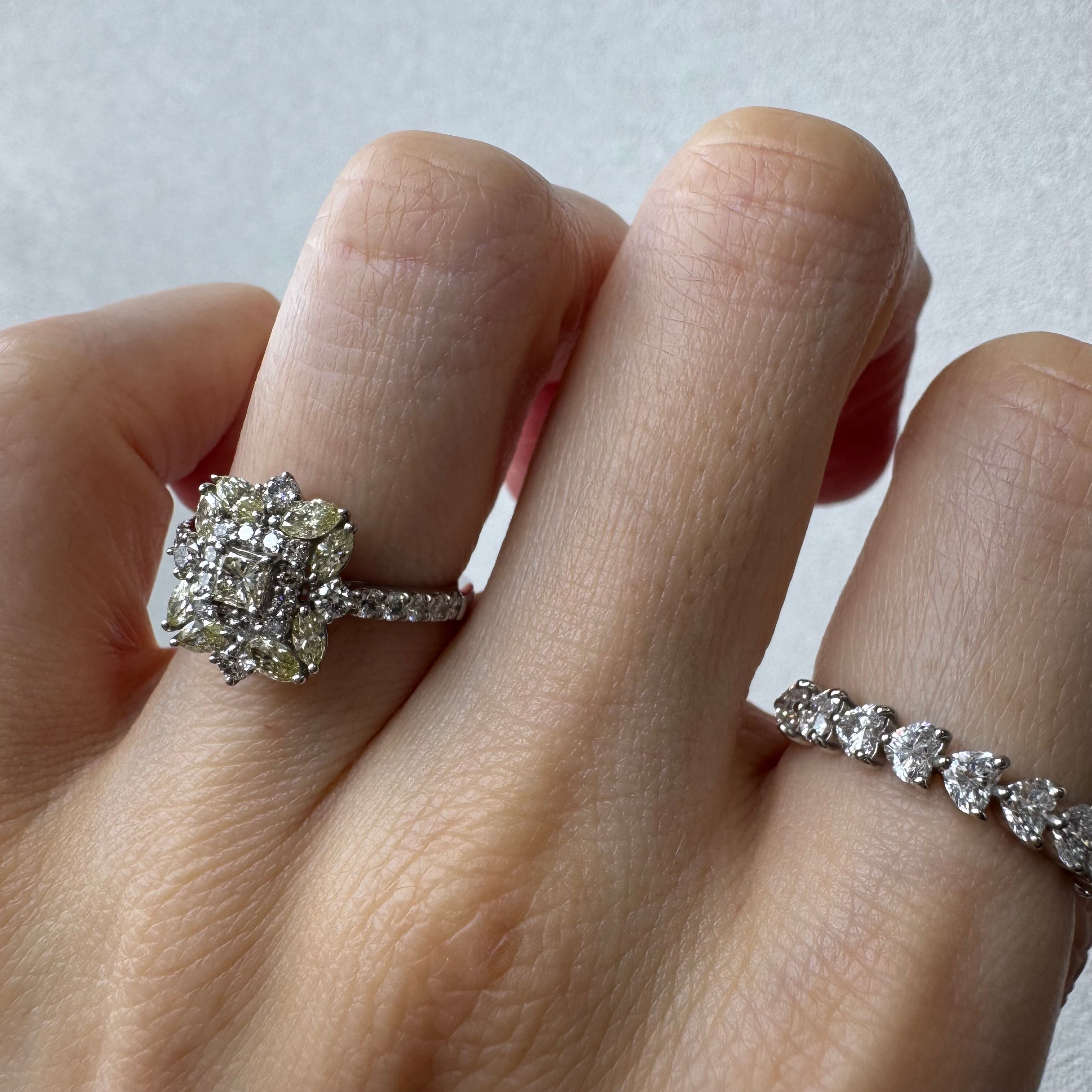 ［アラベスク］リング ダイヤ