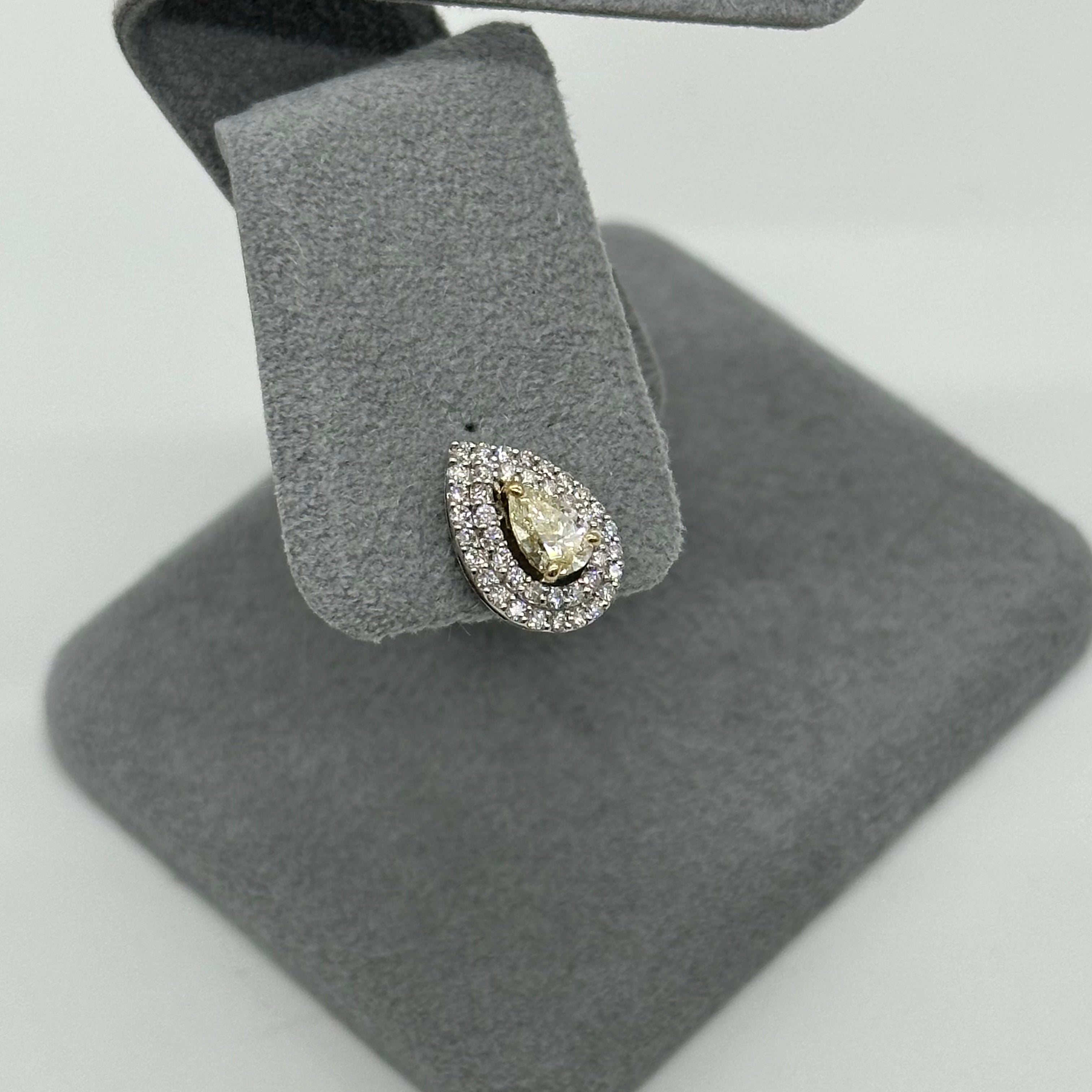 ［ポワール］ ピアス ライトイエローダイヤ 0.3ct PS