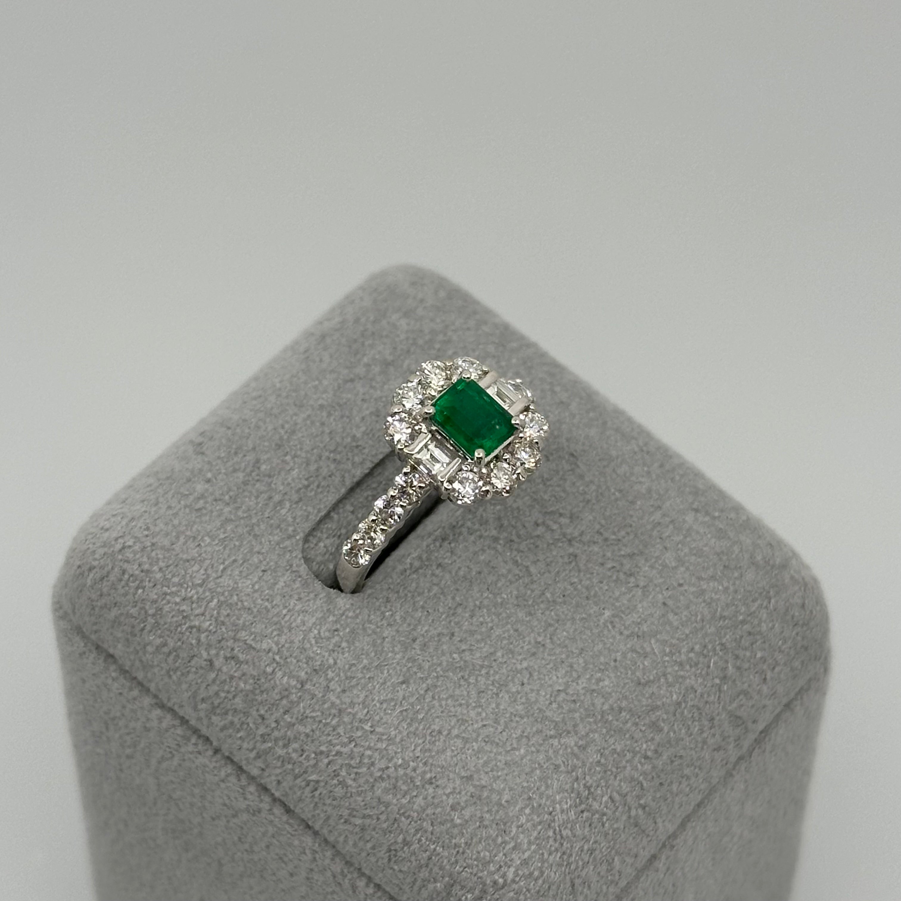 15［一点物/シュクル］リング エメラルド 中石0.6ct EM PT〜 超特品 色綺麗