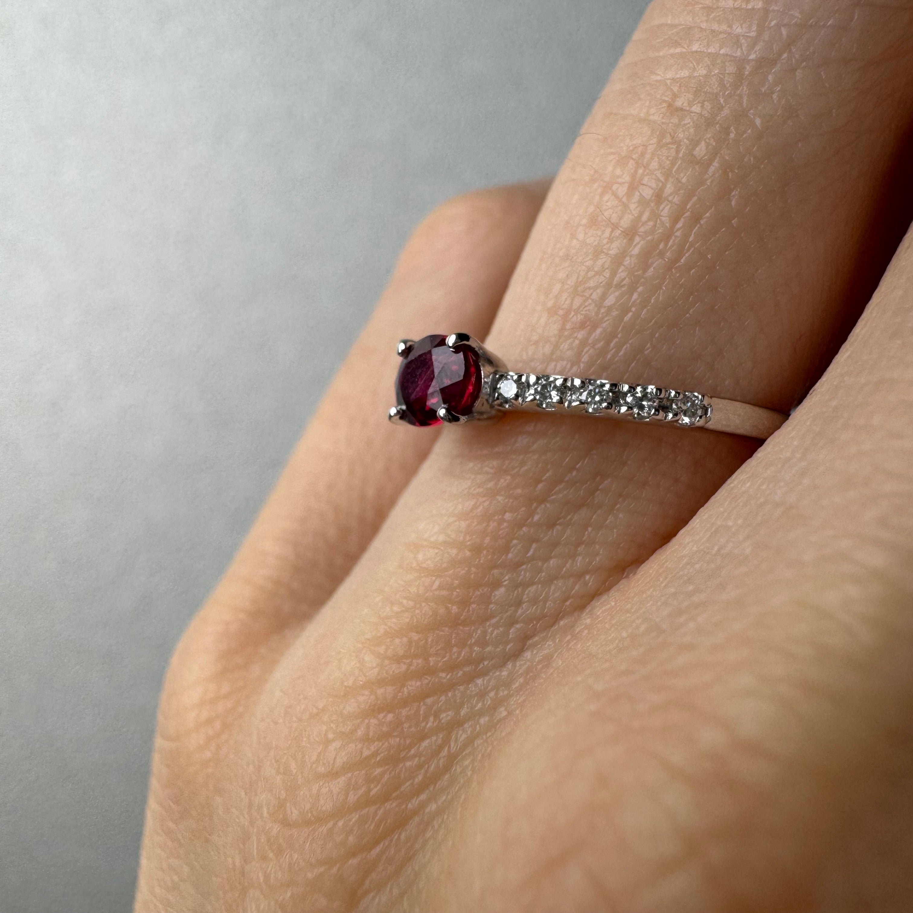 82［一点物］リング ルビー 0.4ct前後 OV PT