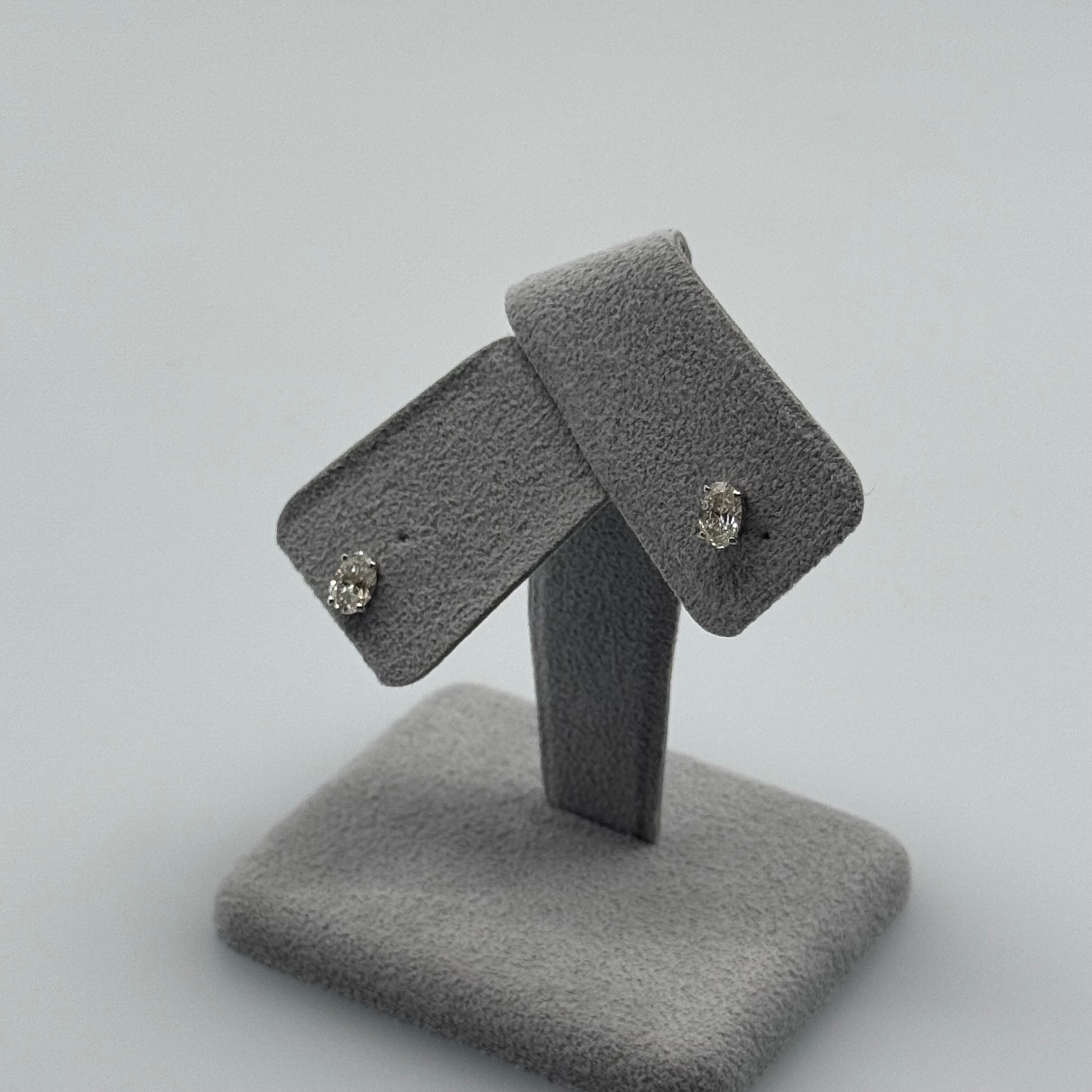 ［一点物/コリンヌ］ピアス ダイヤ 0.5ct×2 OV PT