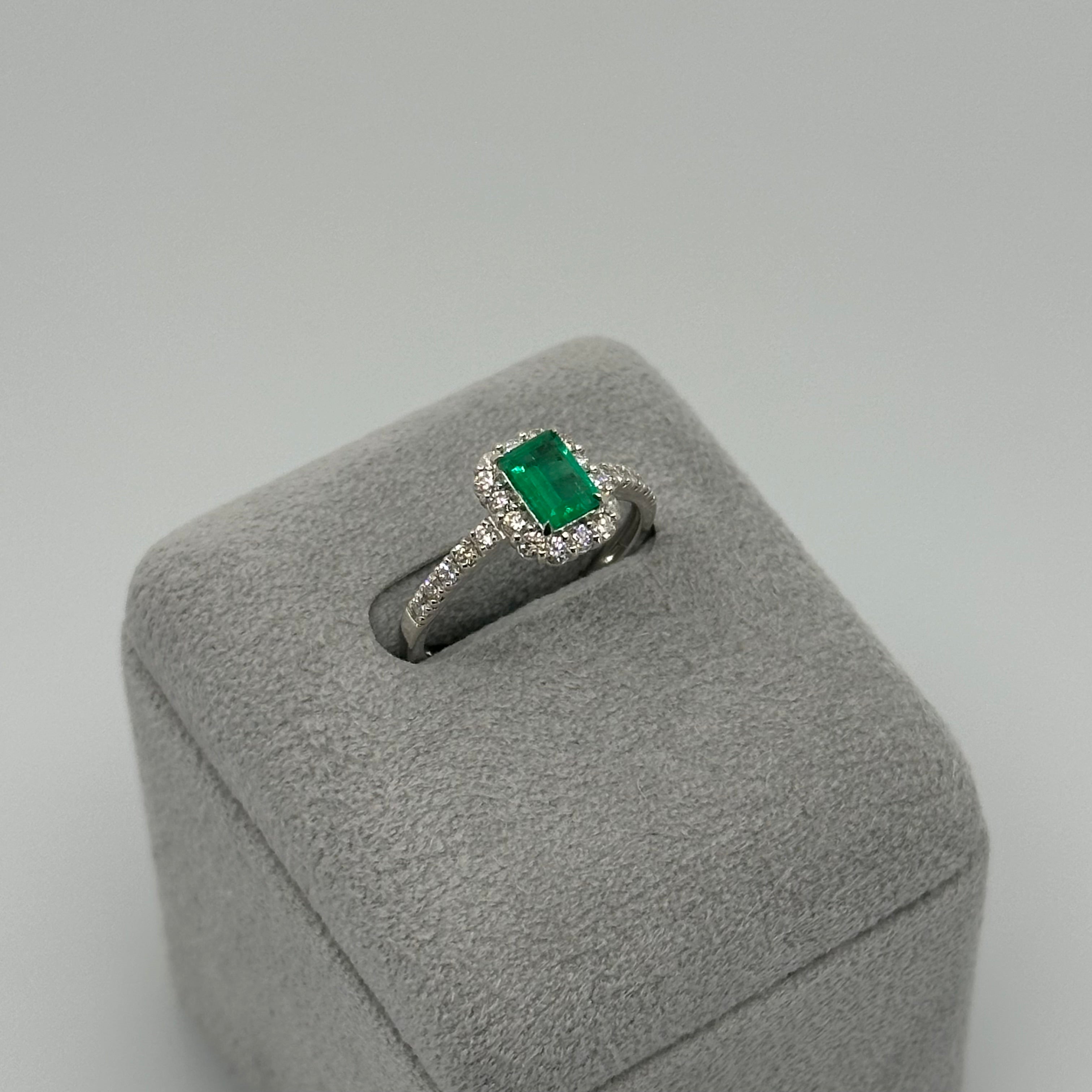 65［一点物］リング エメラルド 0.5ct SQ PT