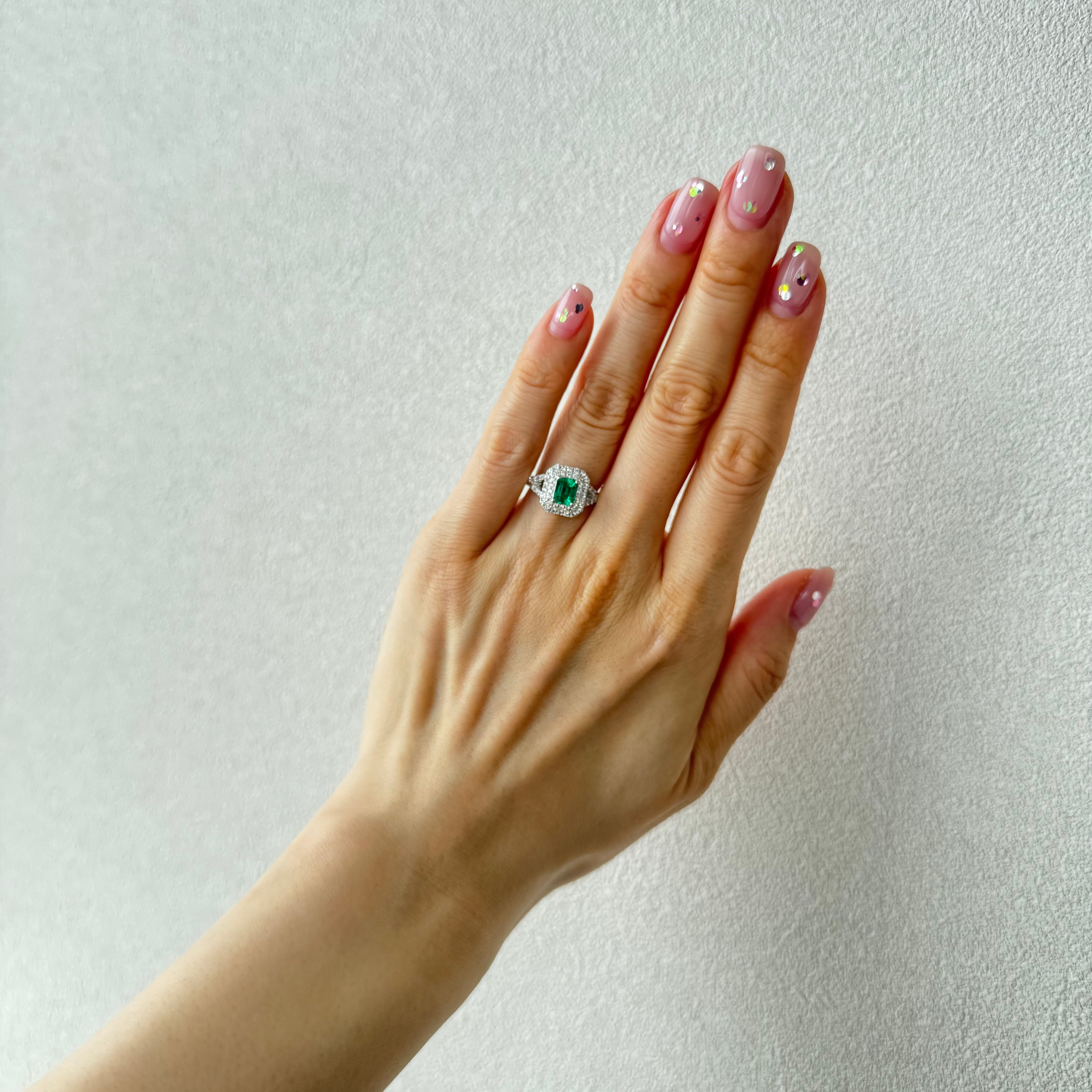 9［一点物］リング エメラルド 0.7ct SQ PT