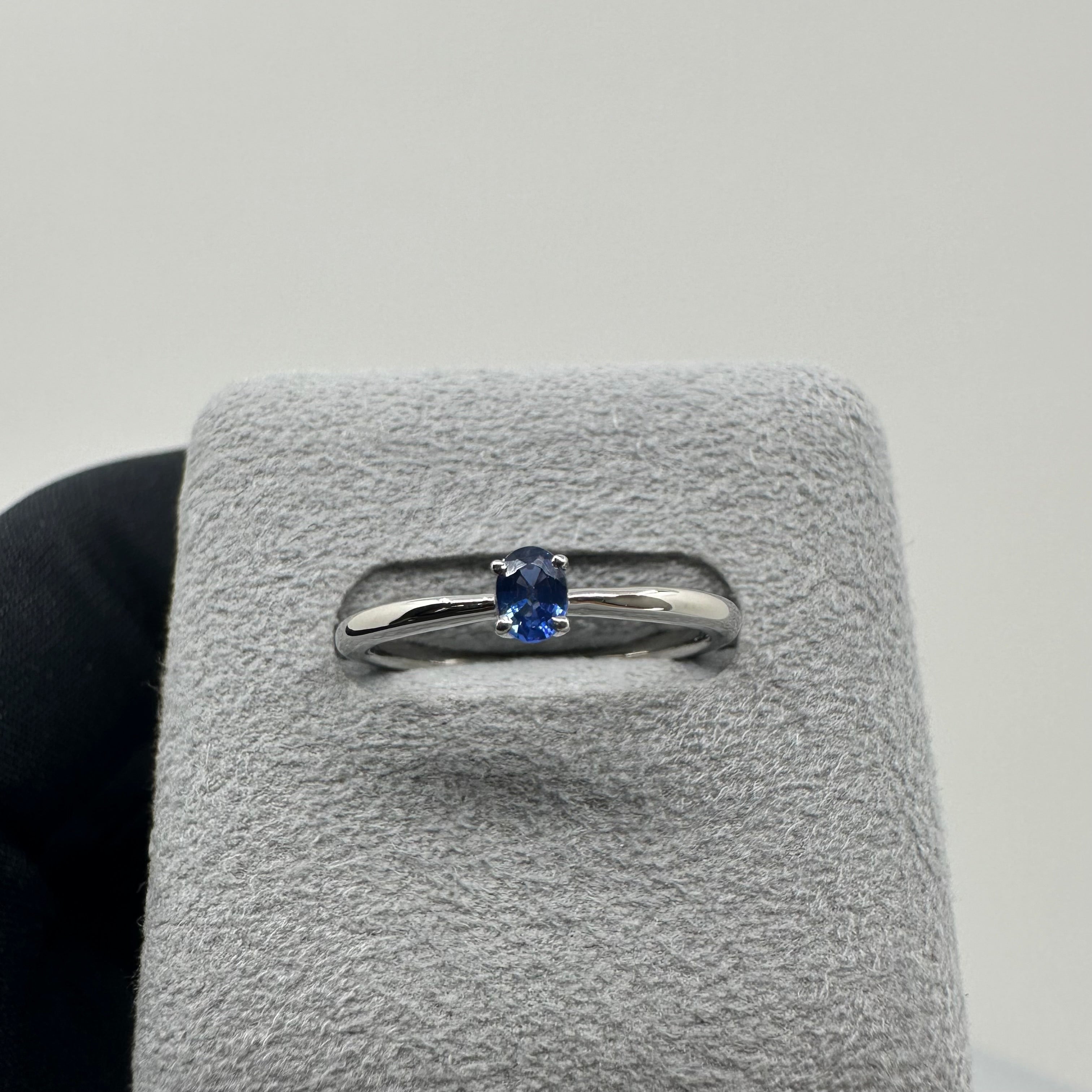 ［一点物］リング ブルー 非加熱 サファイア 0.19ct OV PT /YG