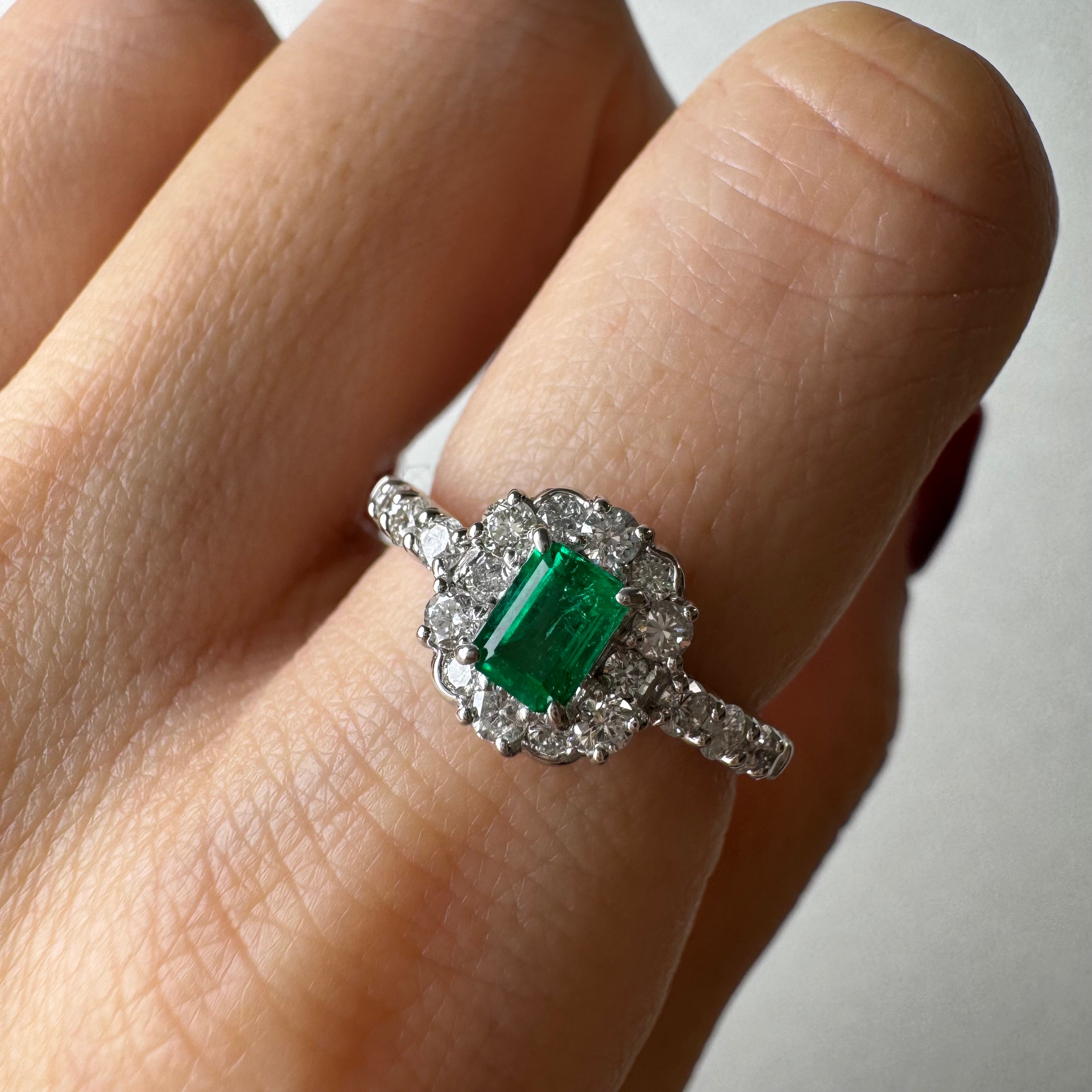 52［一点物/マノン］リング エメラルド 0.3ct前後 SQ PT