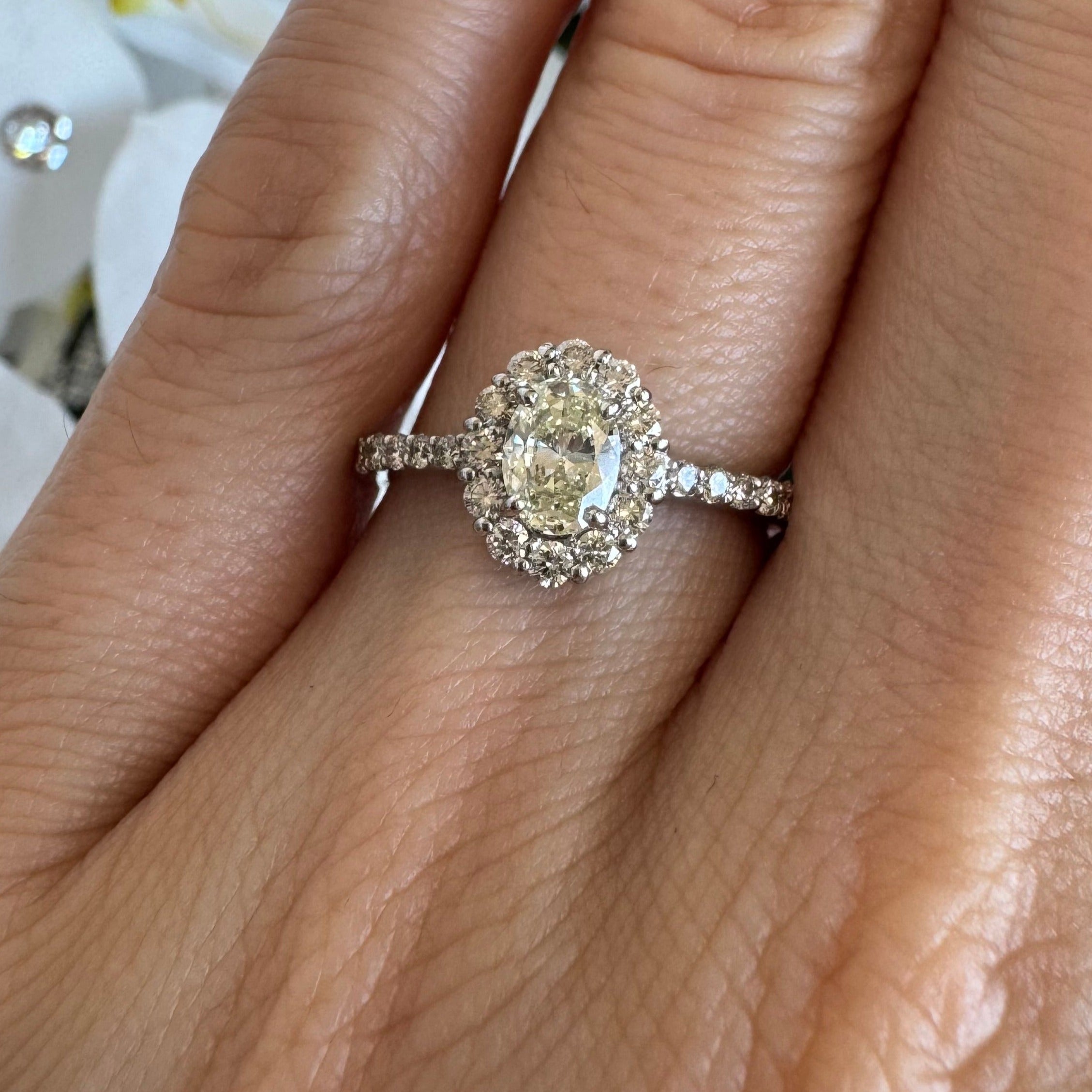 42-Very Light Yellow ダイヤ 中石0.4ct前後 OV PT リング〜VLY VS1 CGL｜AYAKO SAKURAI（櫻井 彩子（サクライ アヤコ））公式通販サイト