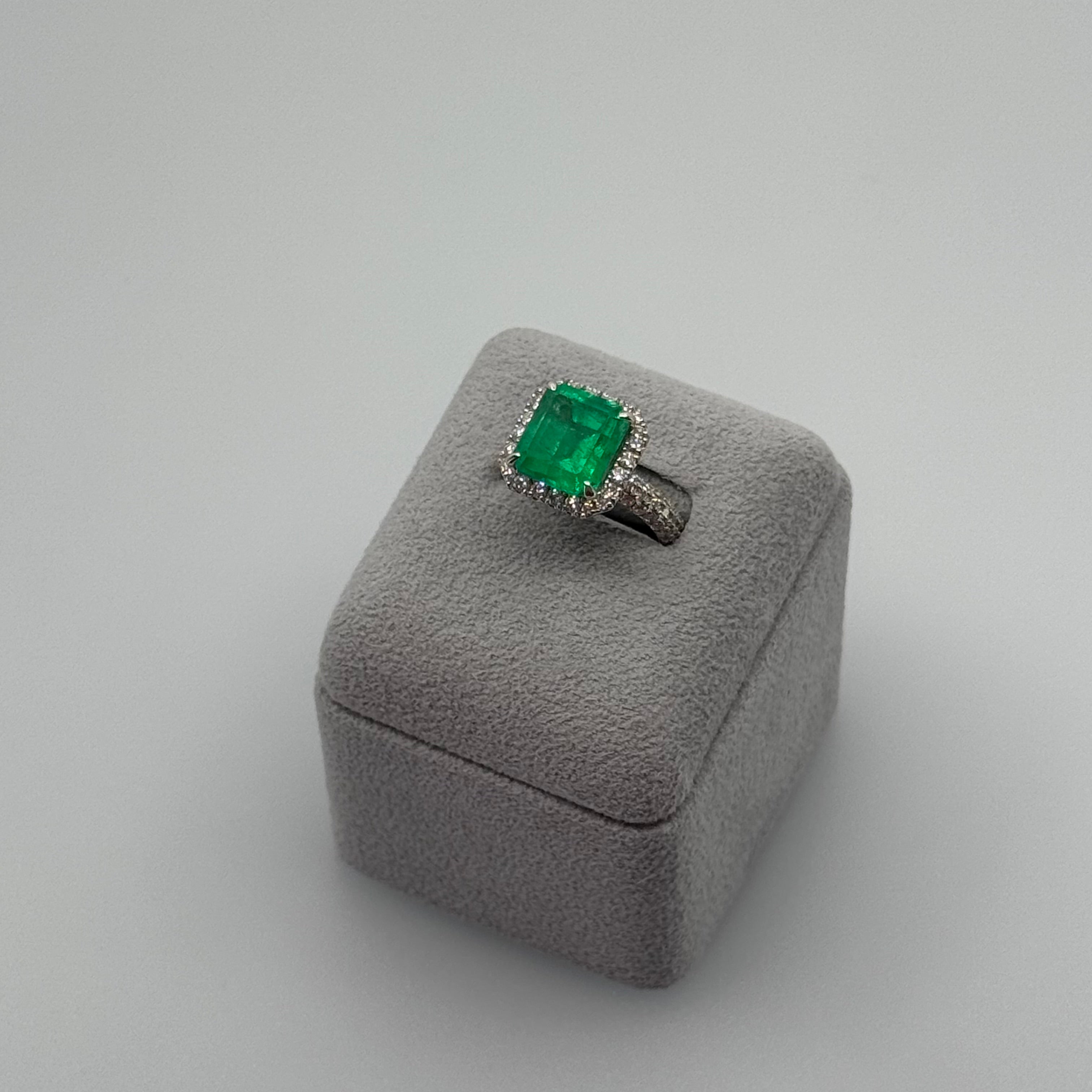 70［一点物］リング エメラルド 5.1ct SQ PT