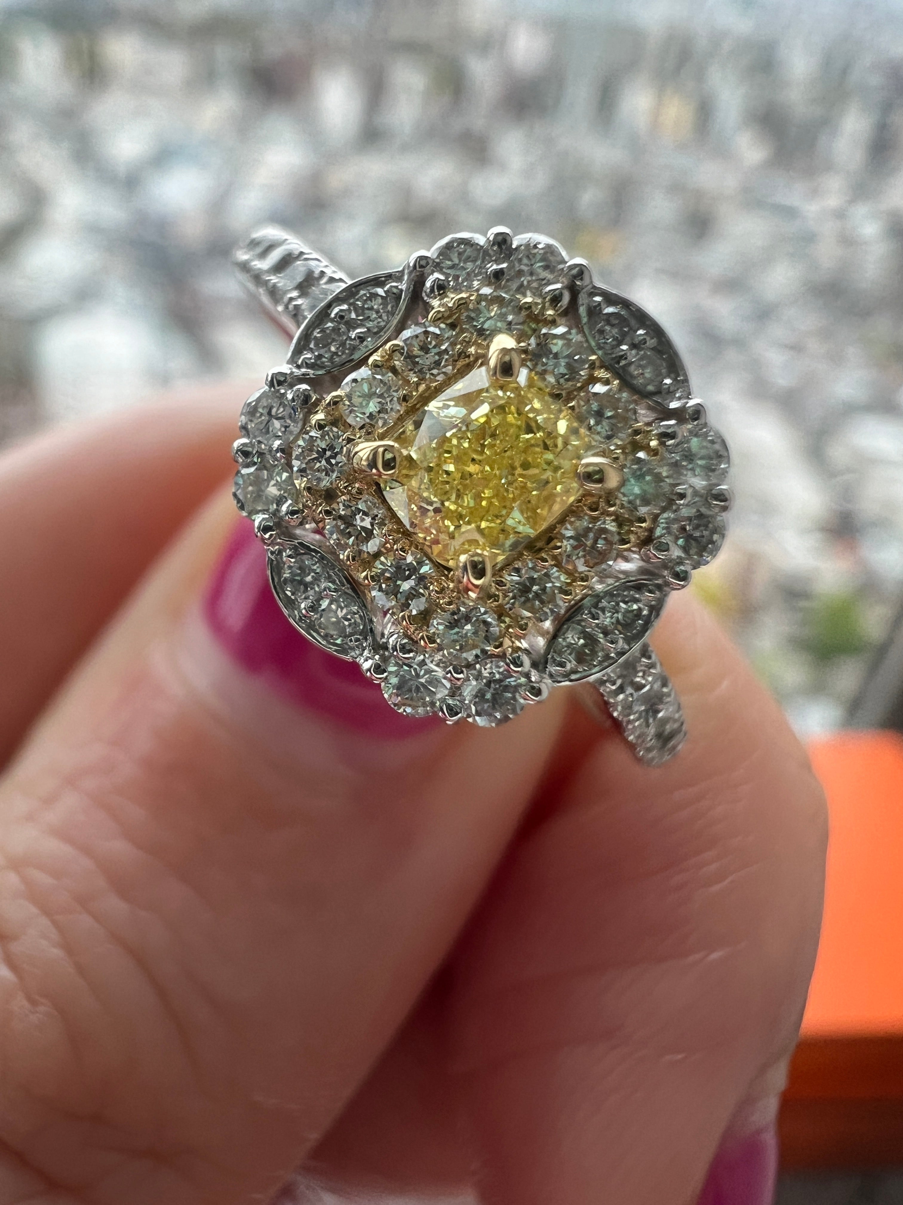 93-③カテドラル ダイヤ 中石0.2ct SQ PT&K18YG リング〜Fancy intense yellow SI1 CGL｜AYAKO SAKURAI（櫻井 彩子（サクライ アヤコ））公式通販サイト