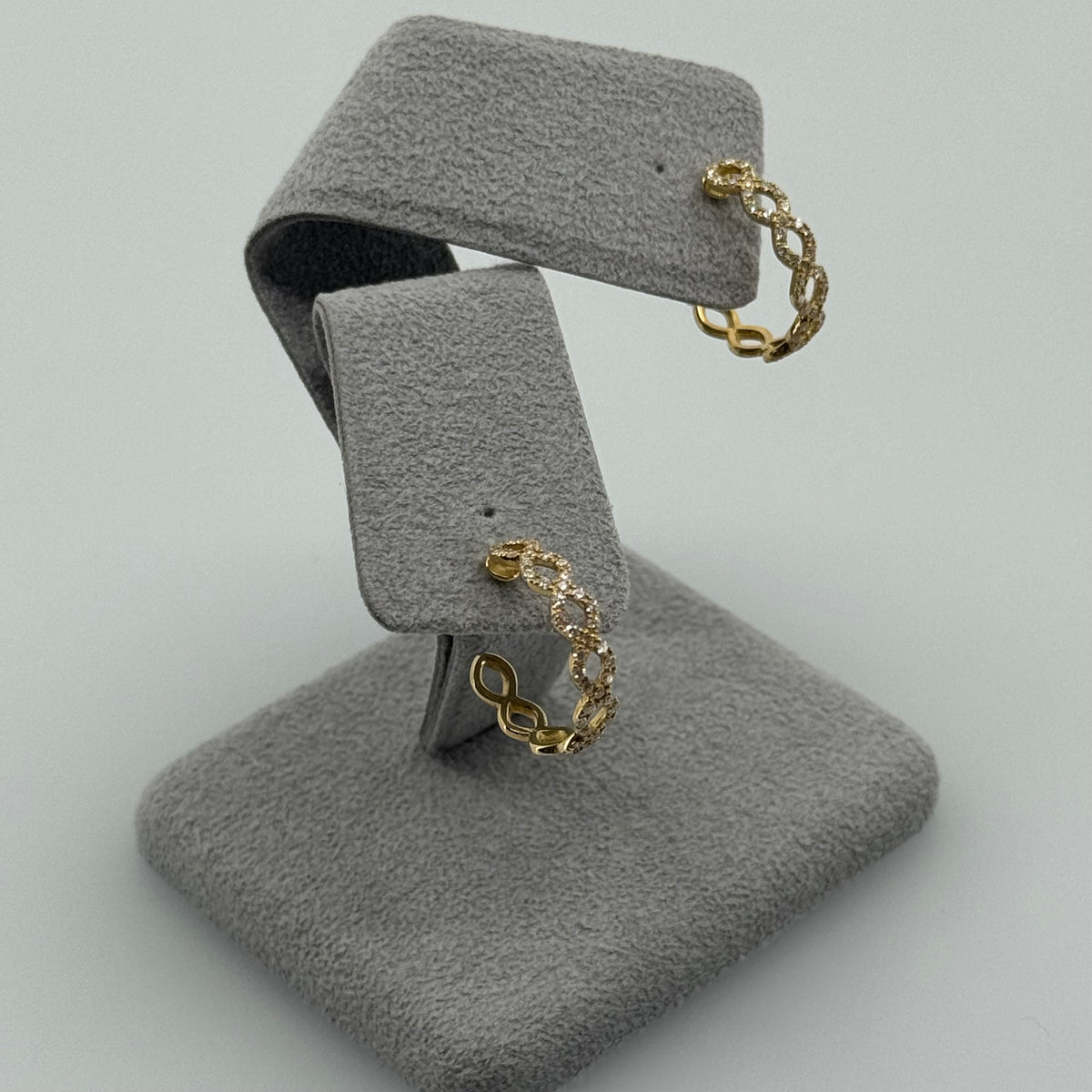 アポトラピッコロ］ ダイヤモンドフープピアス – AYAKO SAKURAI（櫻井 