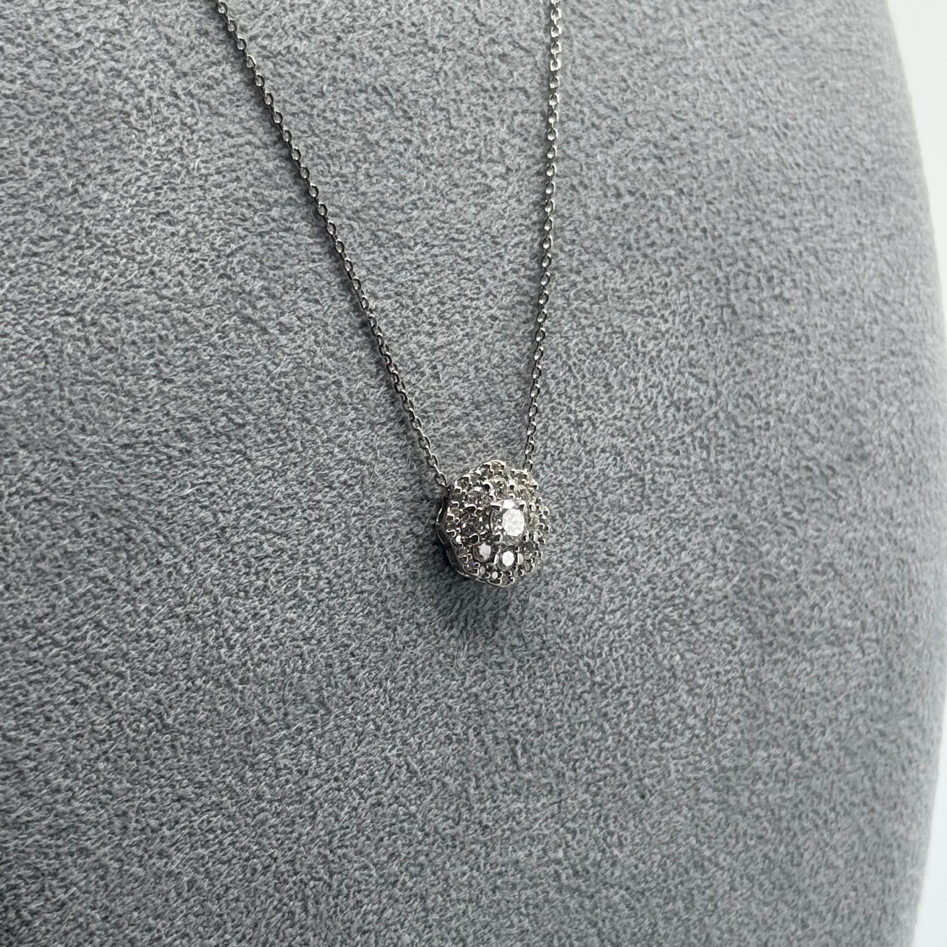 ［アネモネ］ネックレス ダイヤ