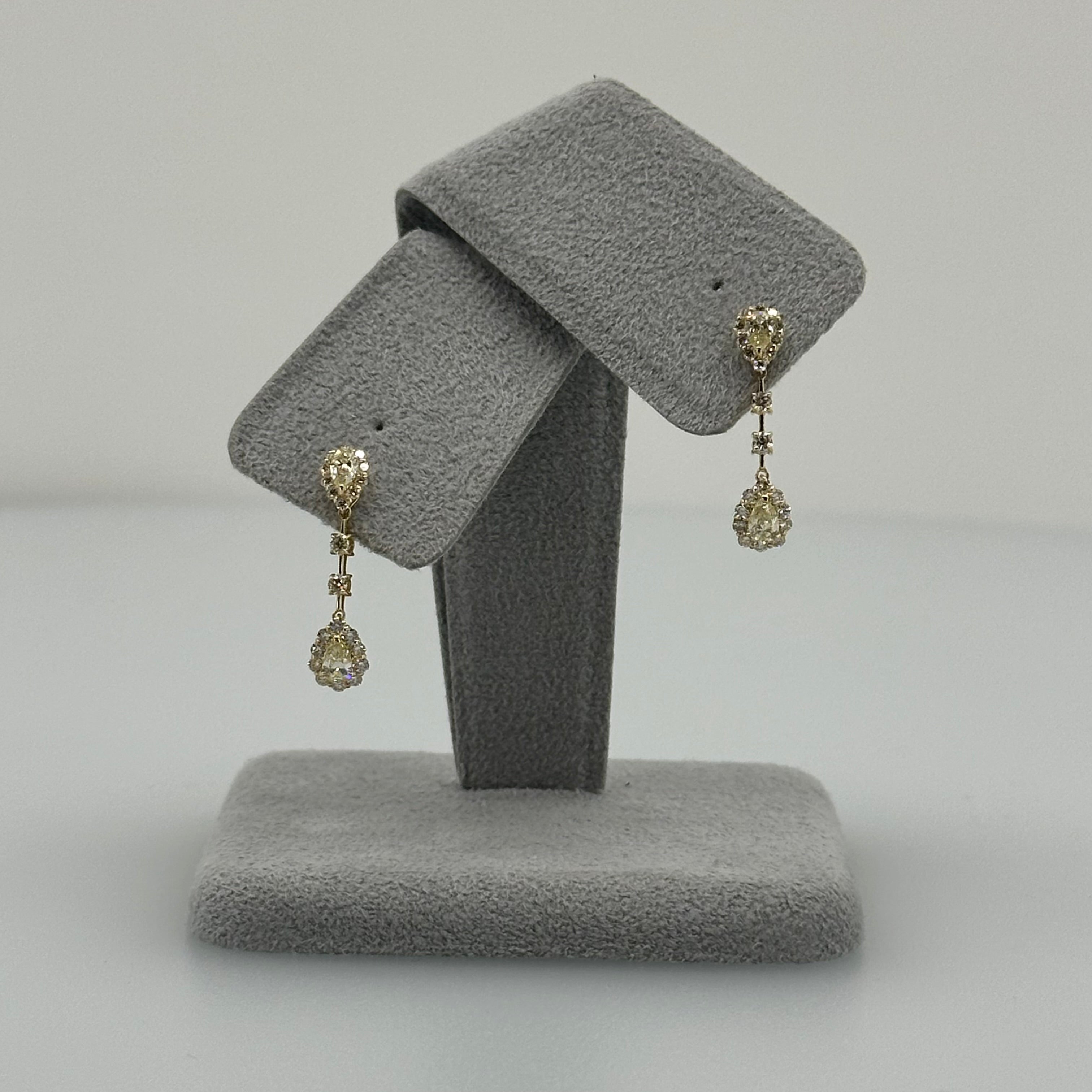 ［パナッシュ］ ダイヤモンド揺れるピアス