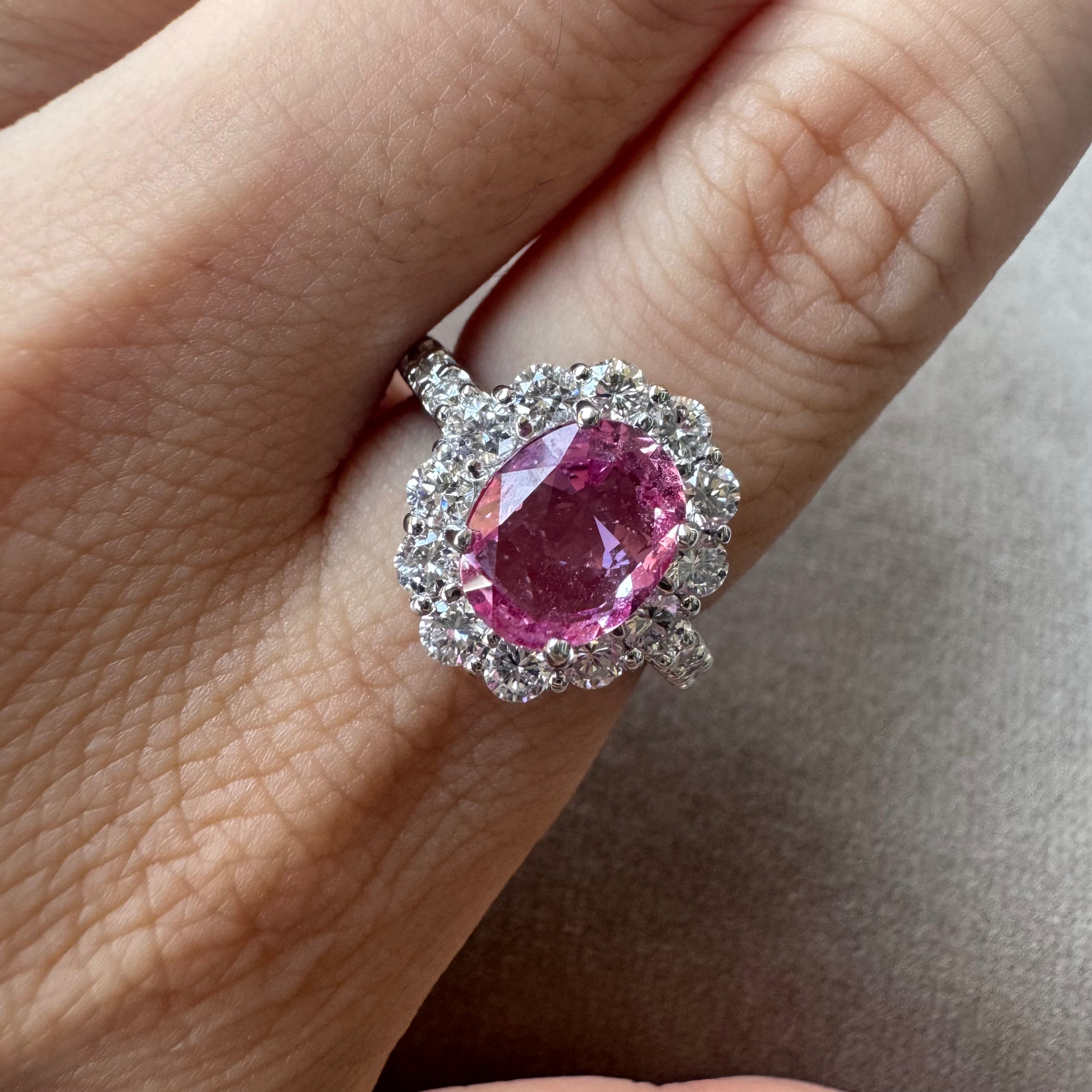 ［一点物］キャサリン妃巻き リング ピンクサファイア 2.5ct OV  PT