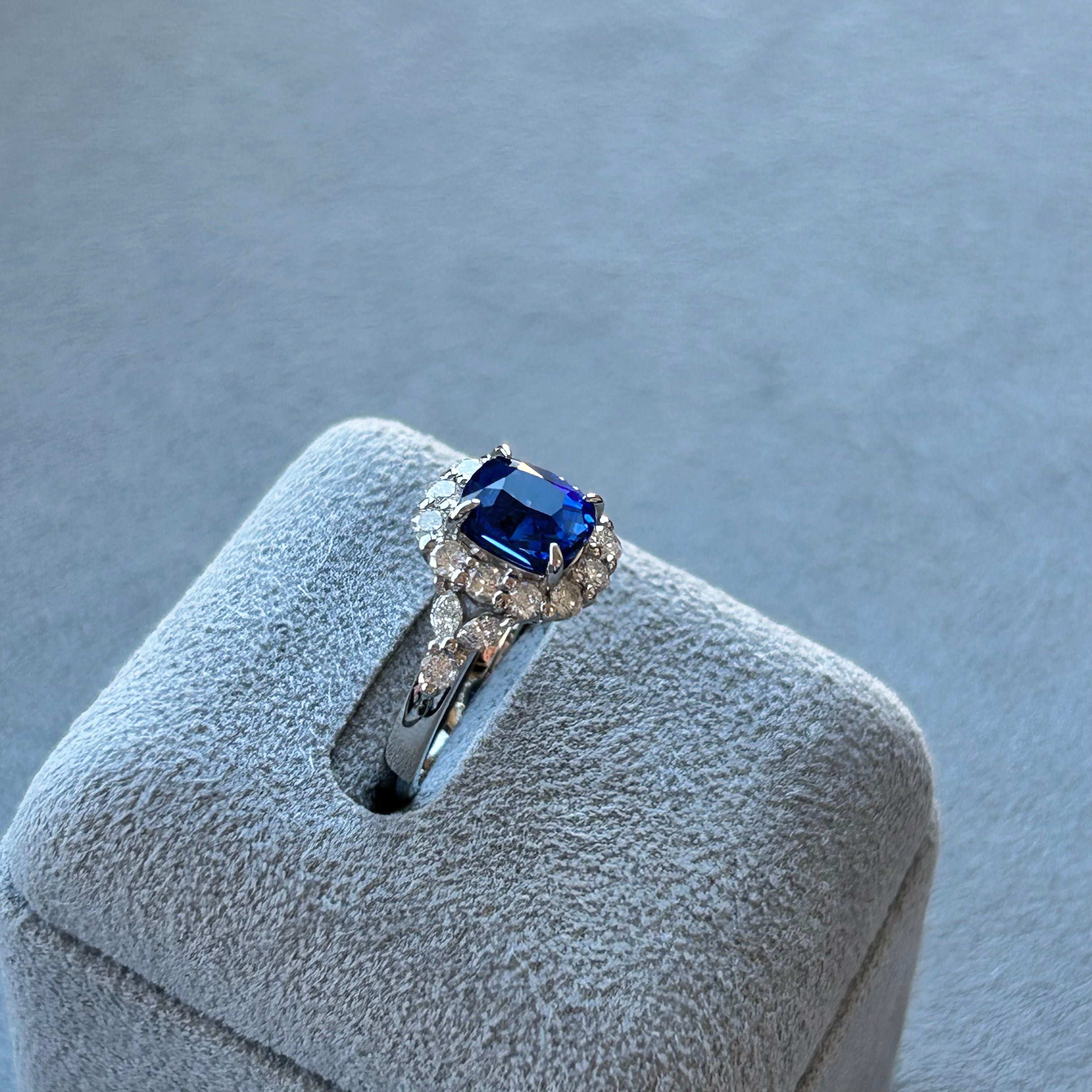 23_綺麗 ブルーサファイア 中石2.5ct　PT SQ リング〜GIA スリランカ産｜AYAKO SAKURAI（櫻井 彩子（サクライ アヤコ））公式通販サイト