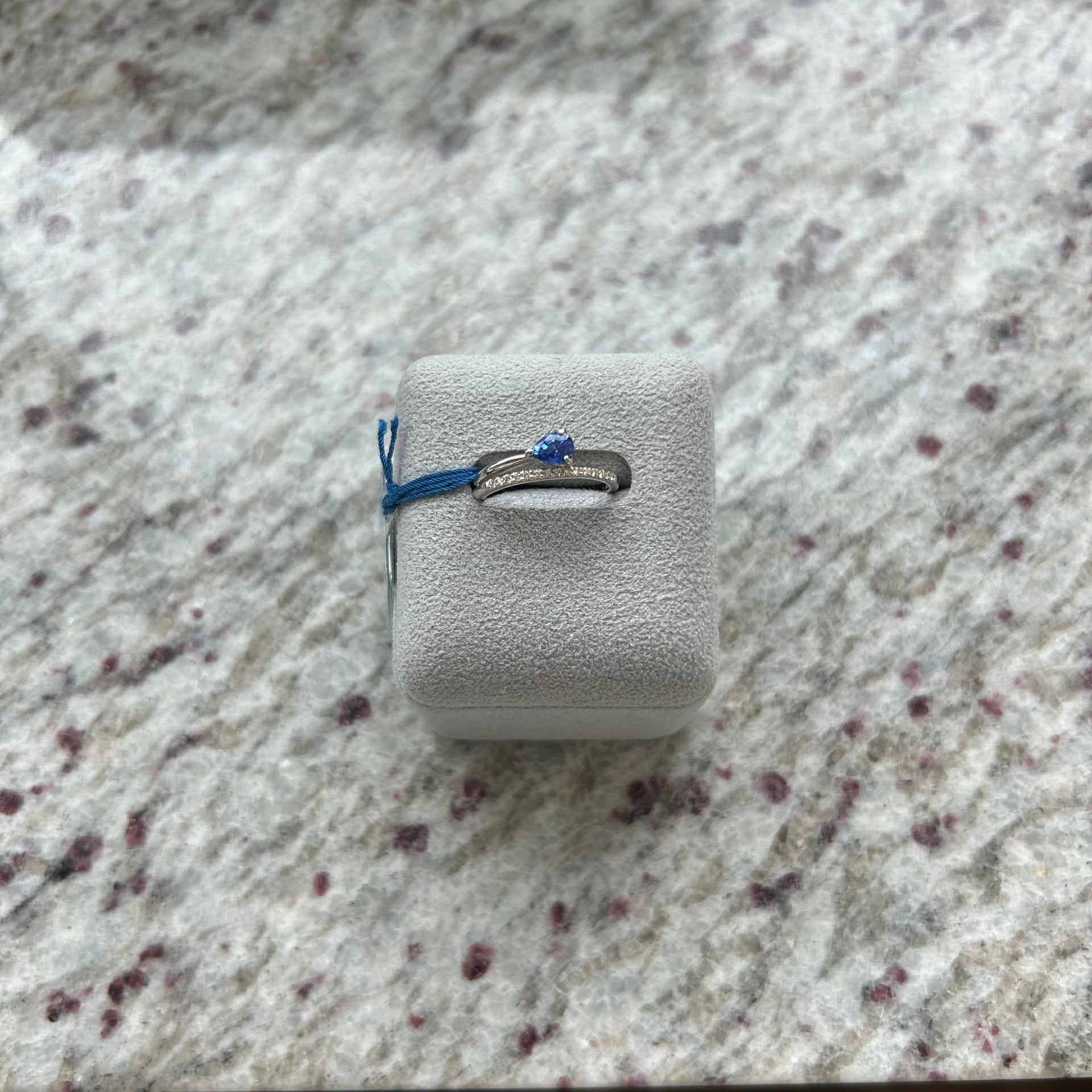 希少 コーンフラワーサファイアリング中石0.49ct前後 PS PT〜NO HEAT  