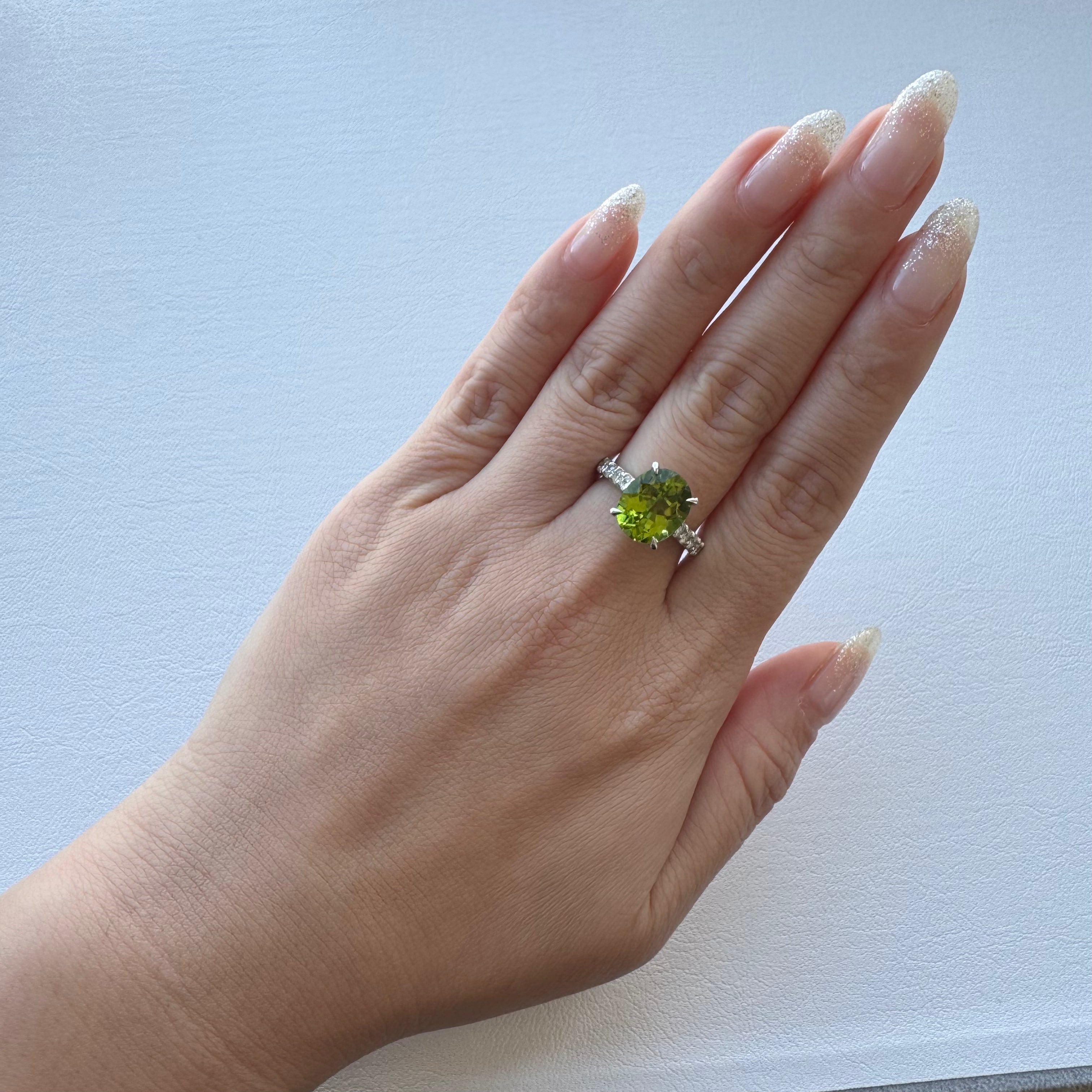 182［一点物/ソワレ］リング ペリドット 4.2ct前後 OV PT