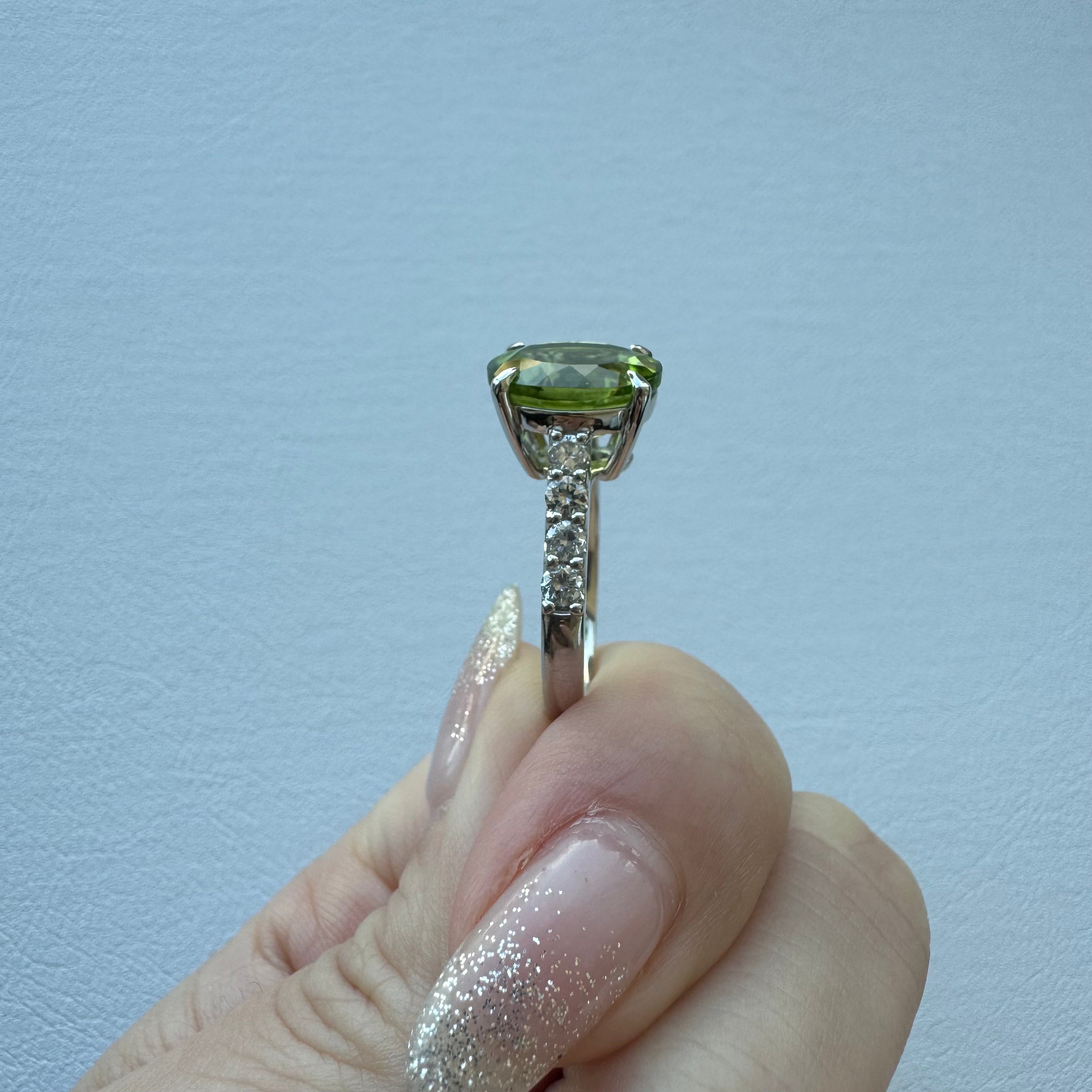 182［一点物/ソワレ］リング ペリドット 4.2ct前後 OV PT