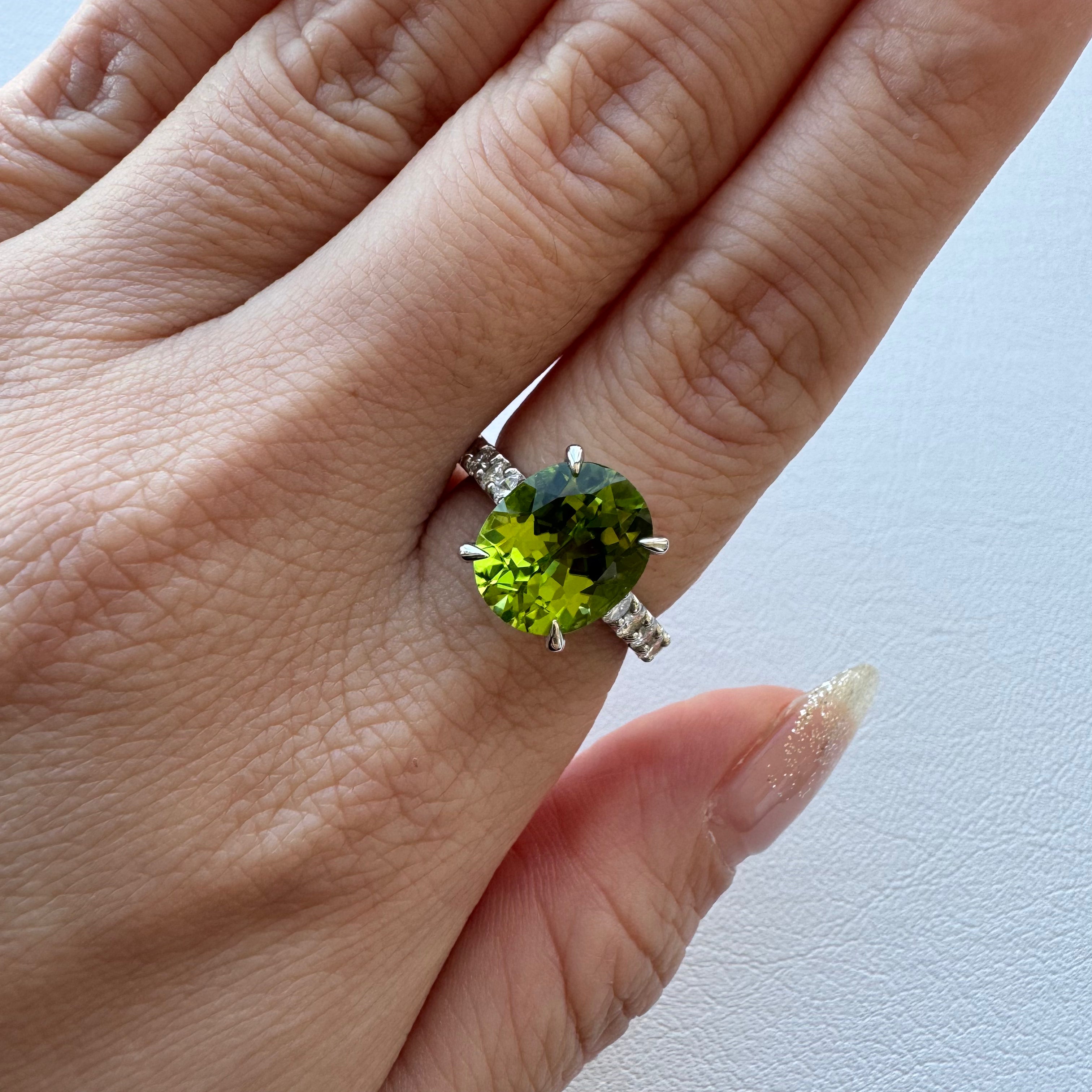 182［一点物/ソワレ］リング ペリドット 4.2ct前後 OV PT