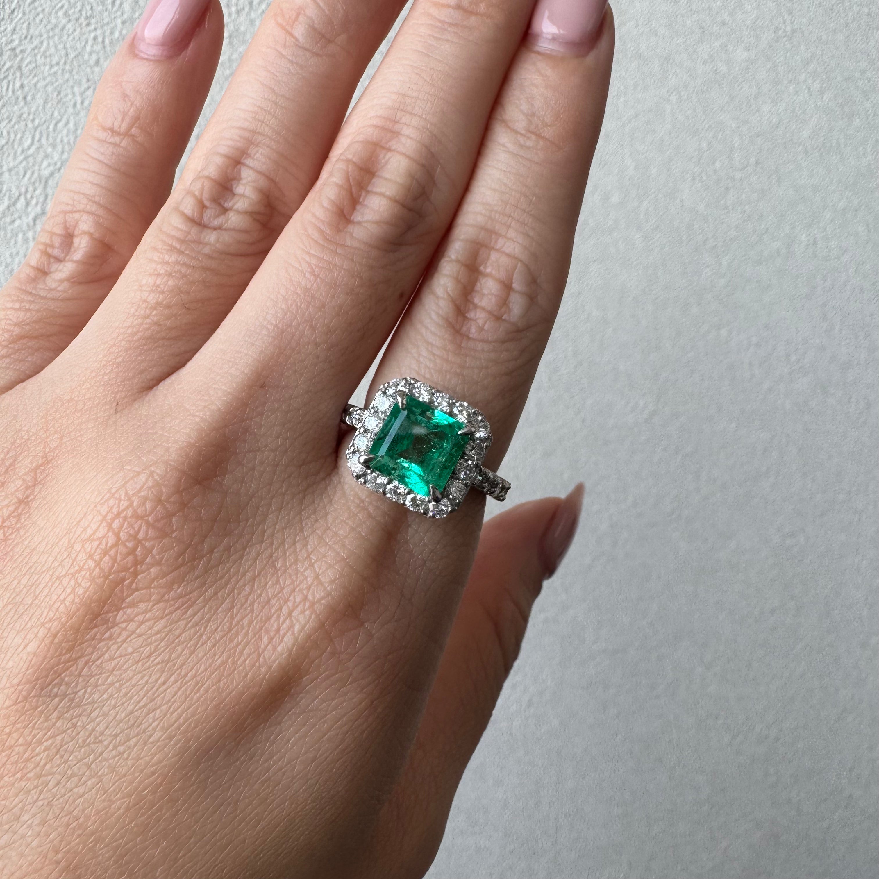 6［一点物］リング エメラルド 2.3ct SQ PT