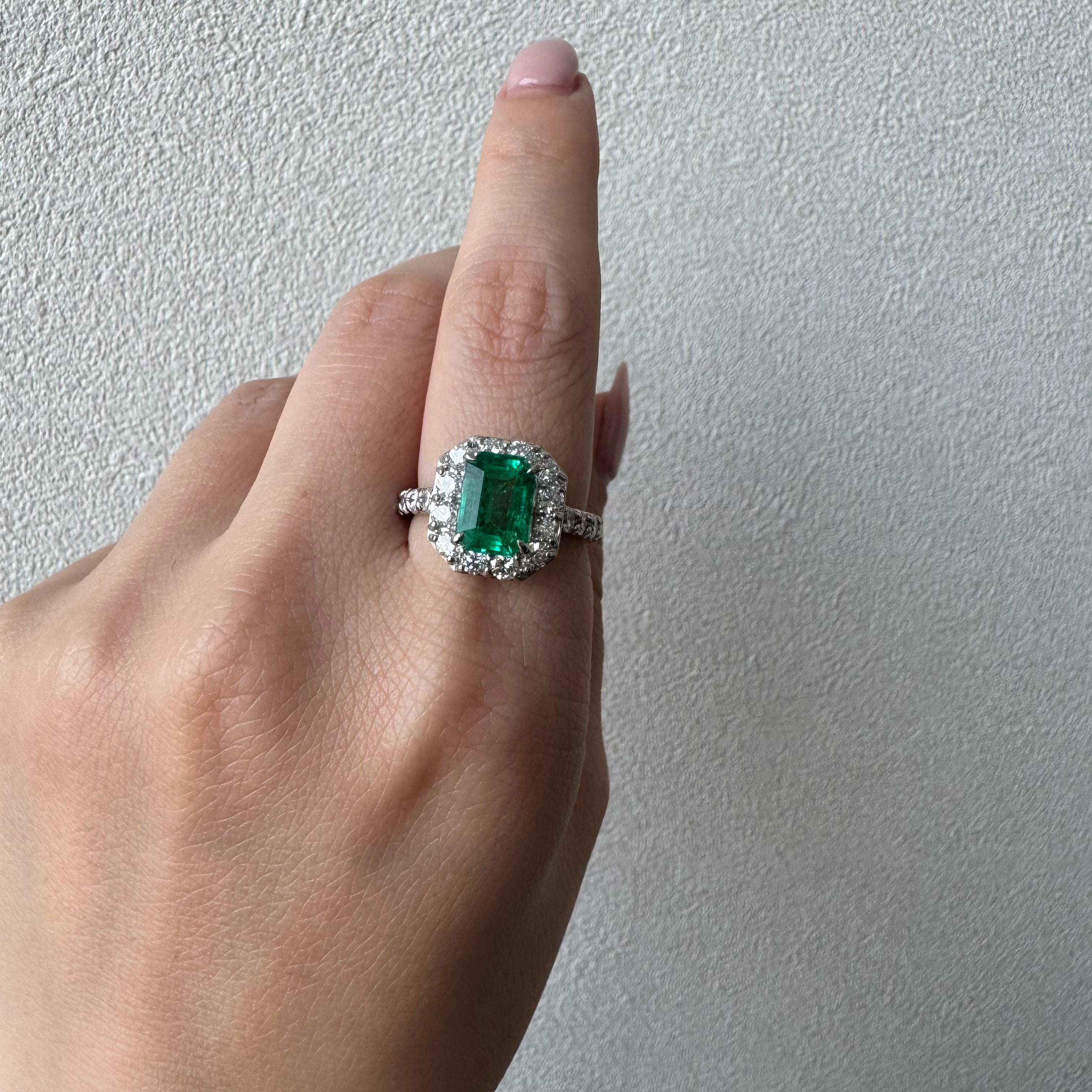 2［一点物］リング エメラルド 1.8ct SQ PT