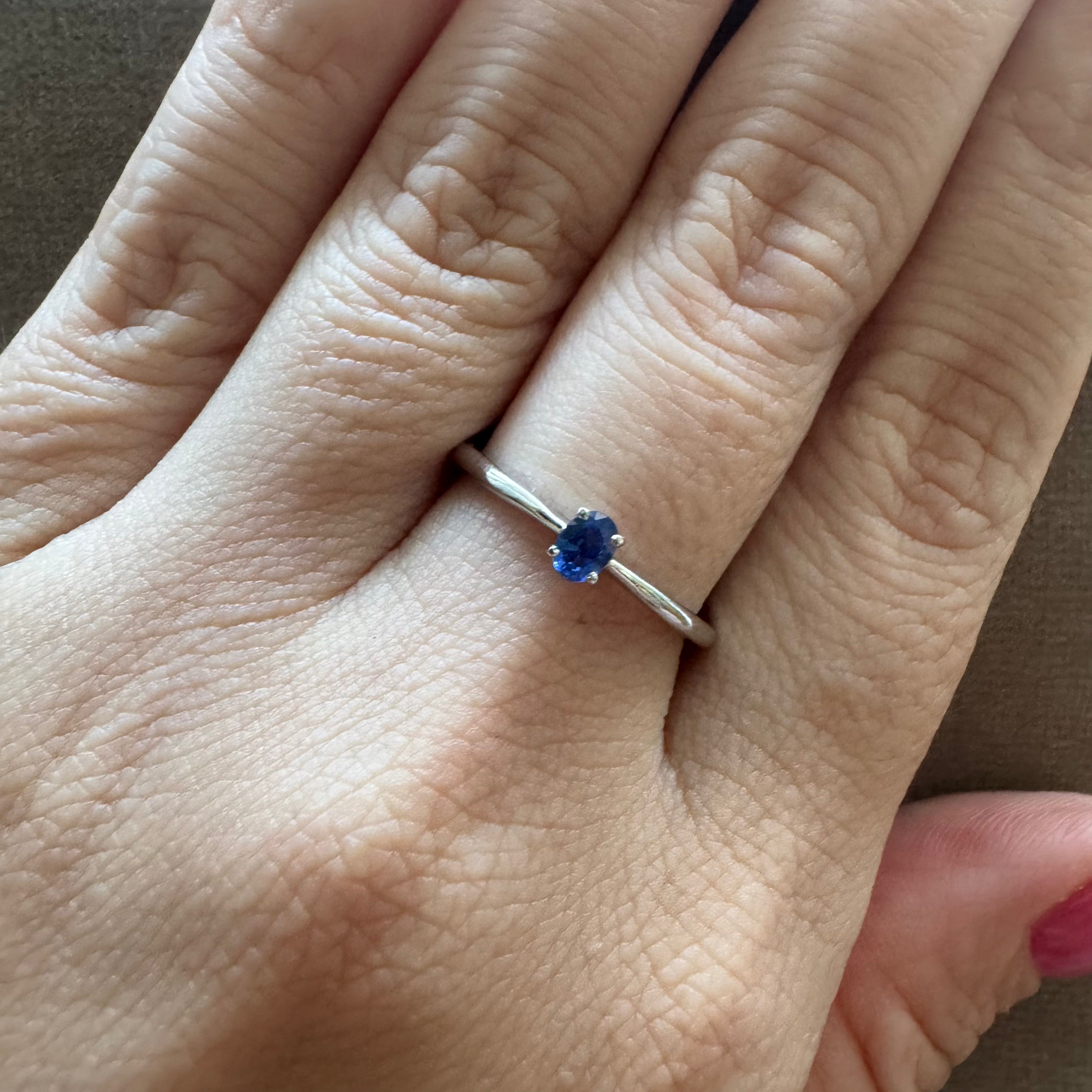 ［一点物］リング ブルー 非加熱 サファイア 0.19ct OV PT /YG