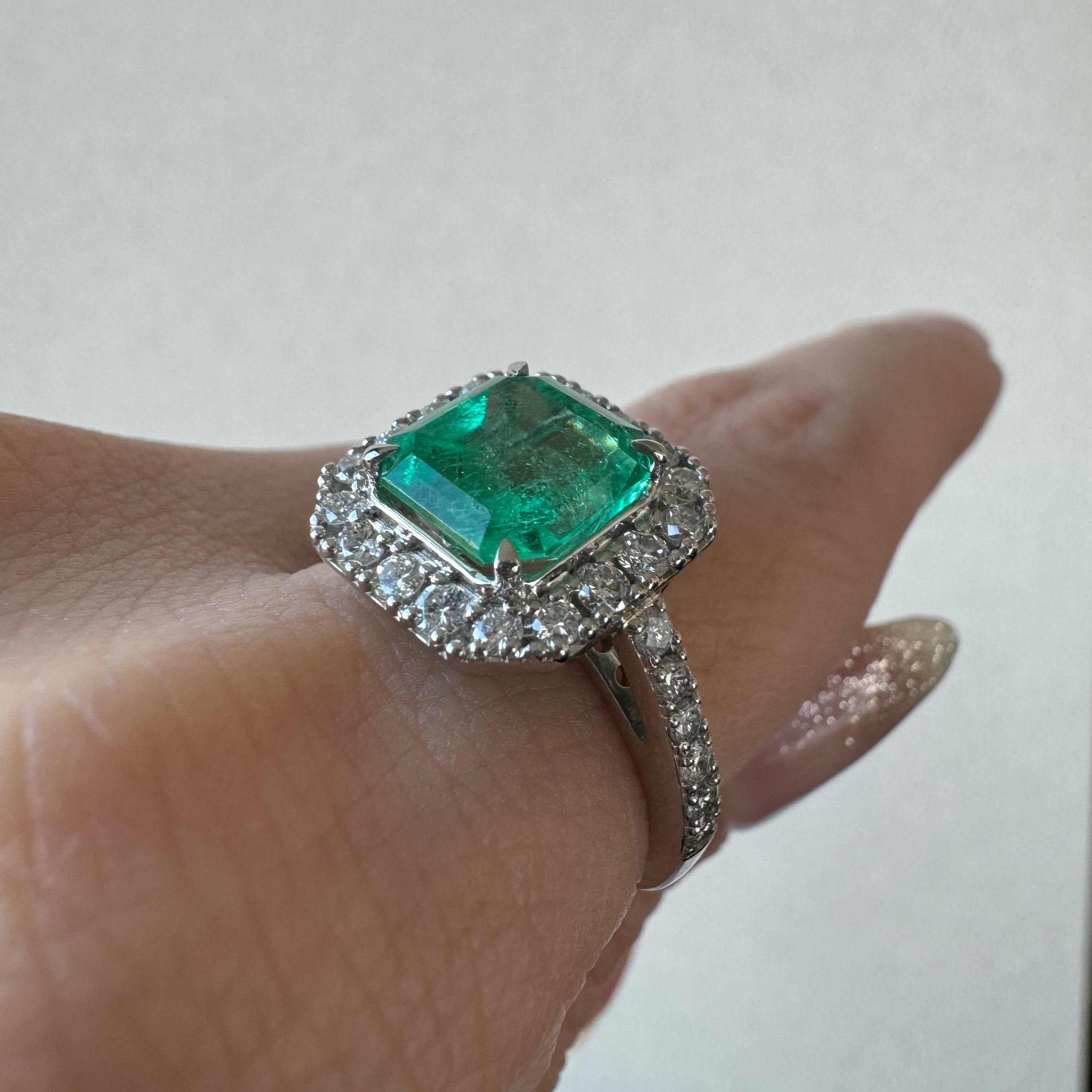 ［一点物］リング エメラルド 2.6ct SQ PT