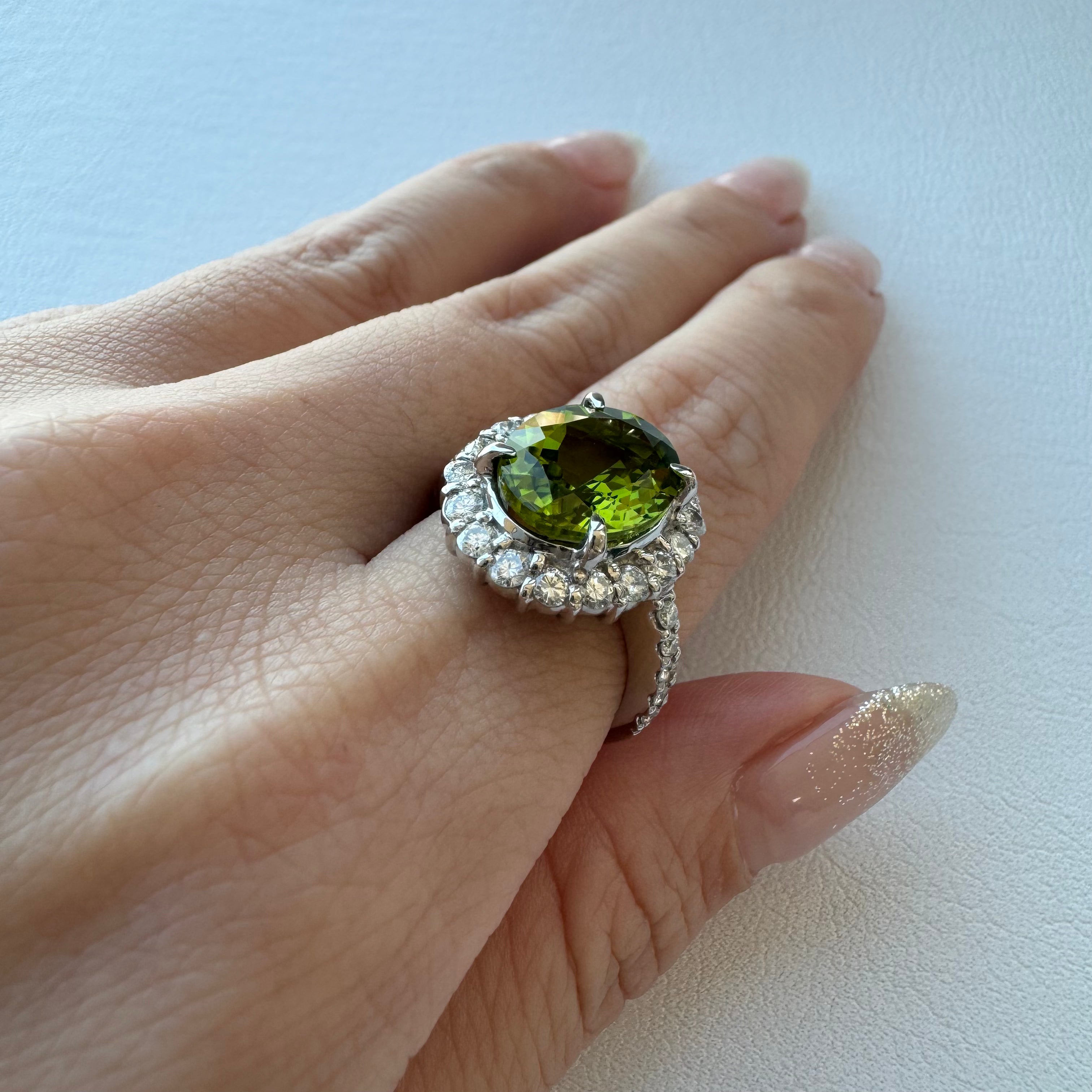 76［一点物］リング ペリドット 3.9～4.9ct OV PT