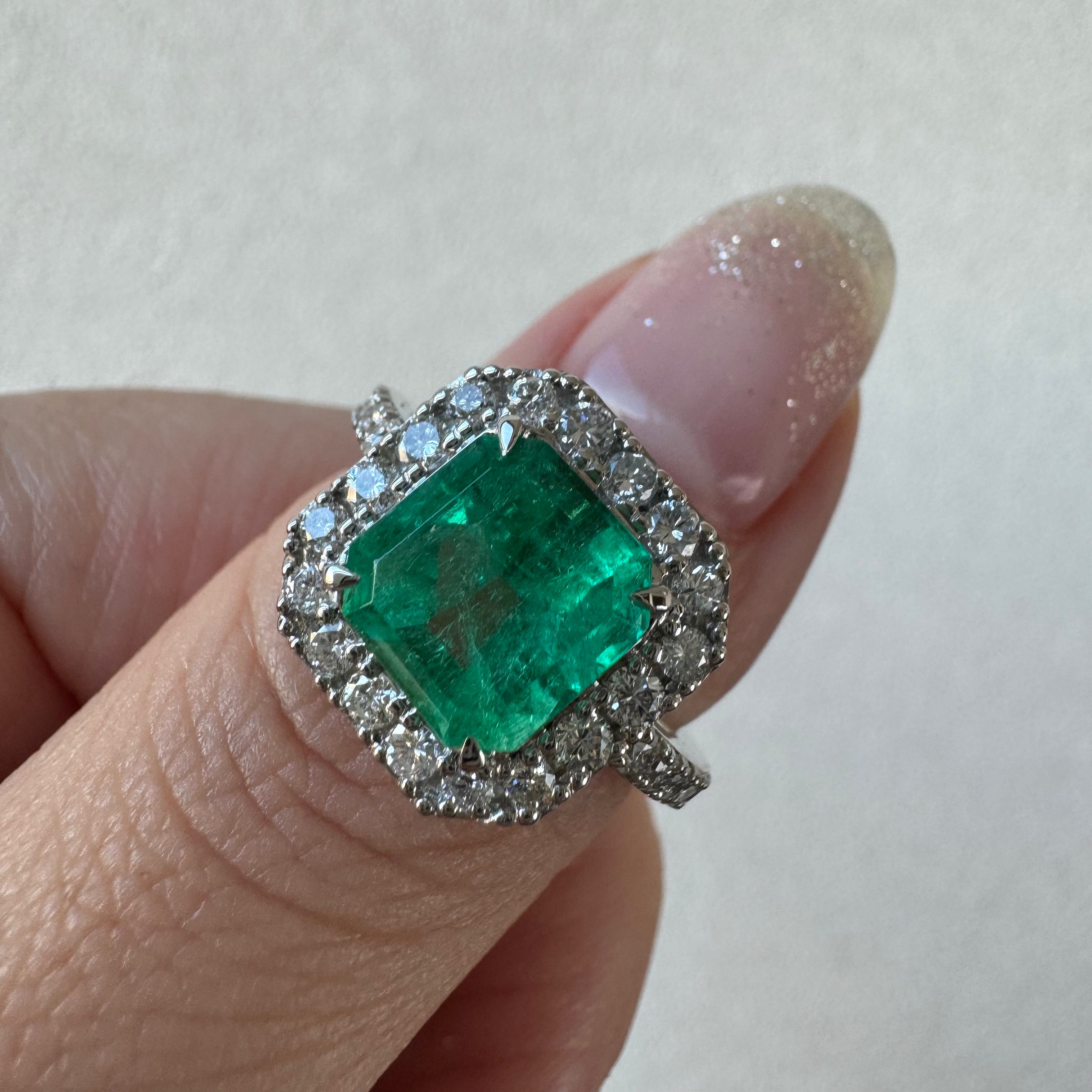 ［一点物］リング エメラルド 2.6ct SQ PT