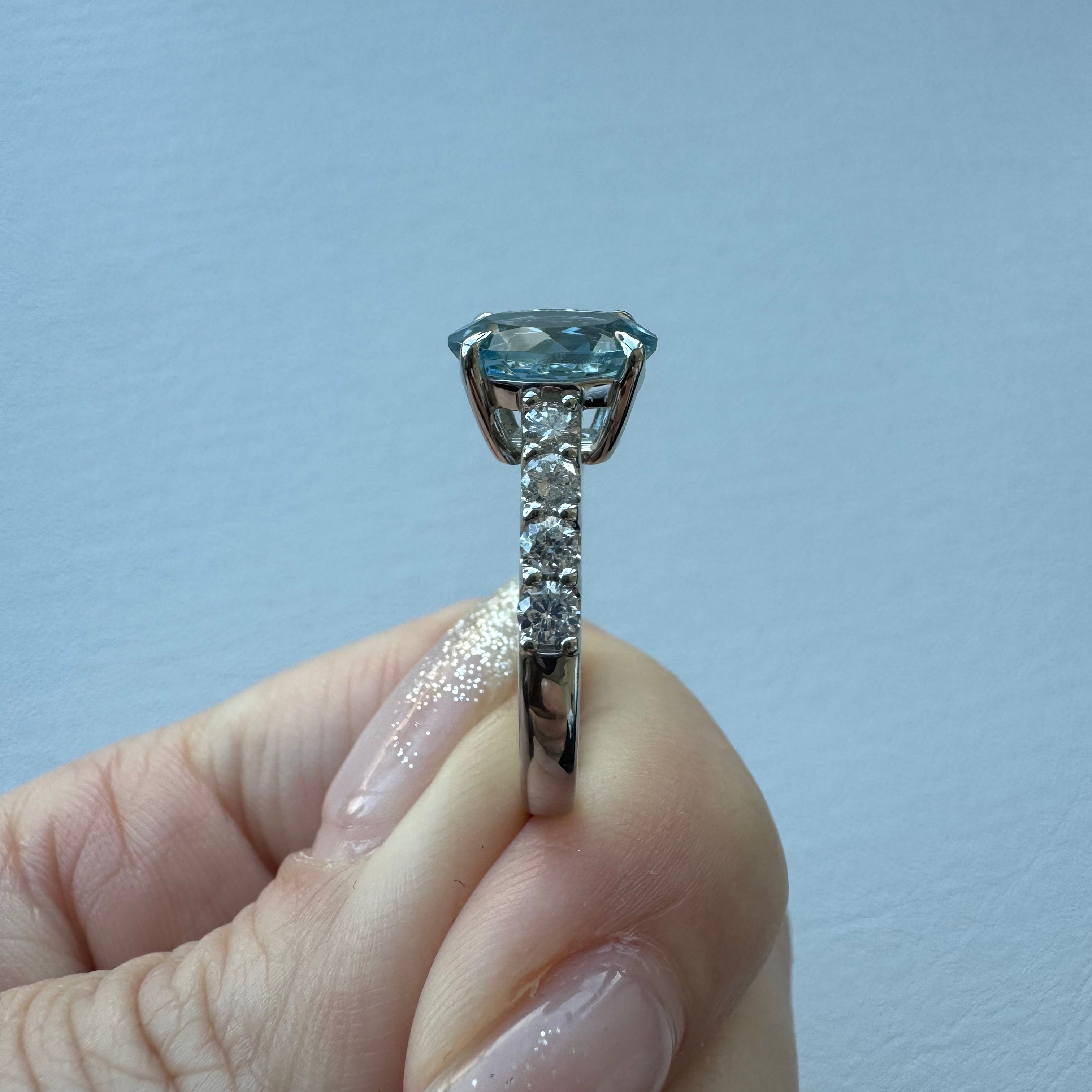 20［一点物/ソワレ］リング アクアマリン 1.8ct OV PT