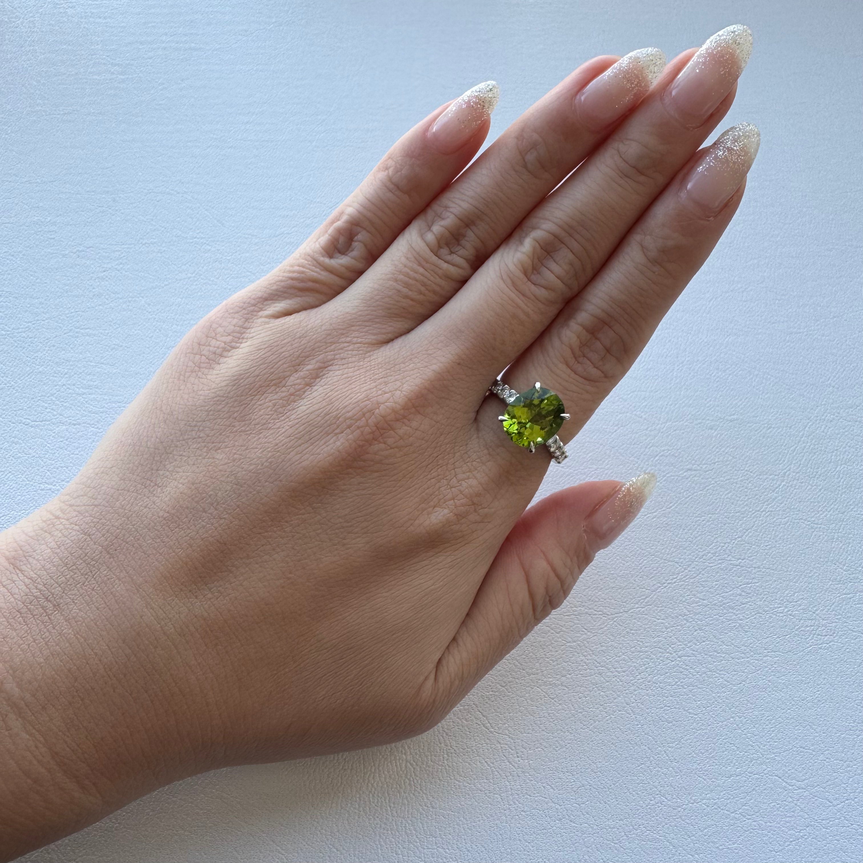 182［一点物/ソワレ］リング ペリドット 4.2ct前後 OV PT