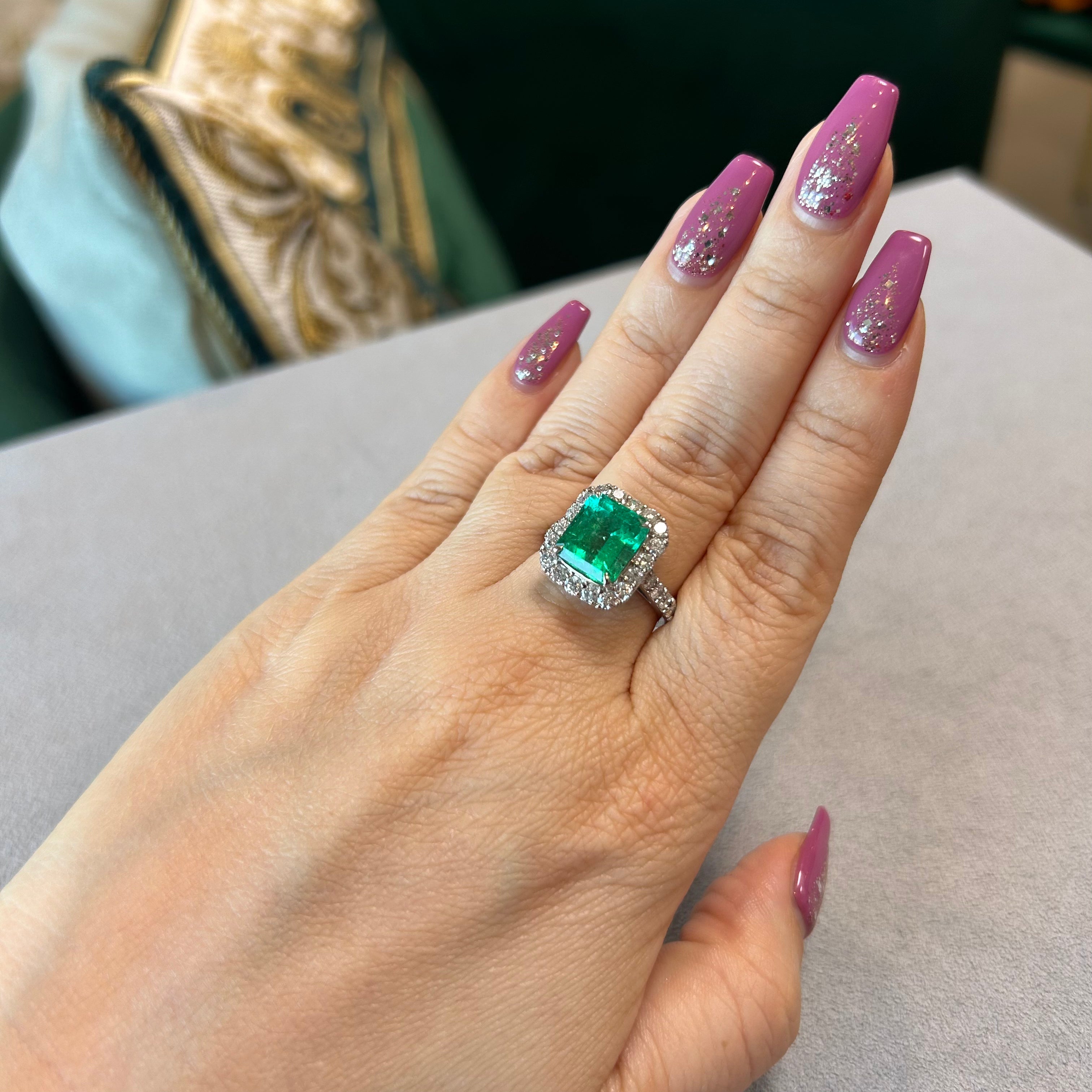 77-特品 エメラルドリング中石3.6ct前後 SQ PT〜鮮やか｜AYAKO SAKURAI（櫻井 彩子（サクライ アヤコ））公式通販サイト