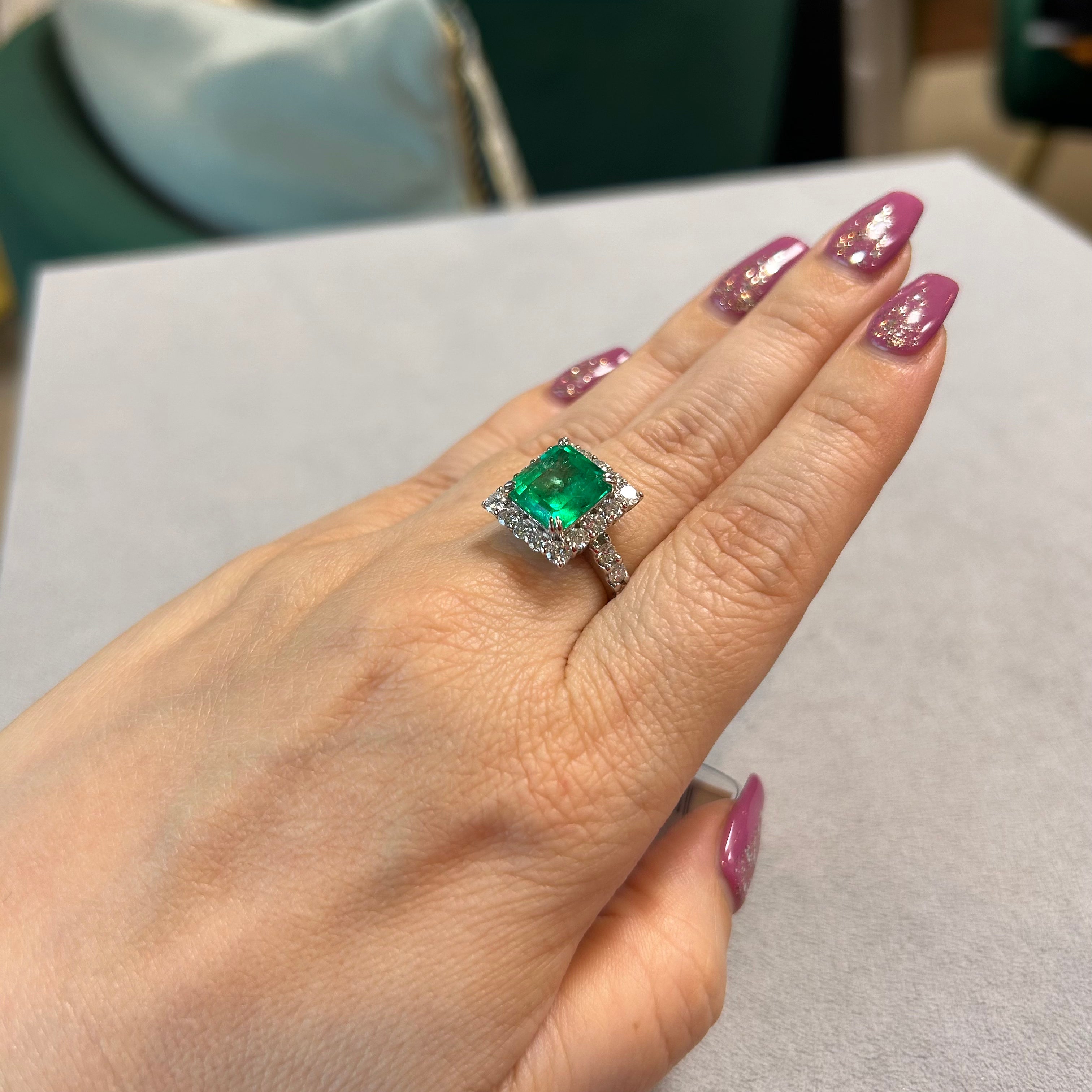 80-綺麗 エメラルドリング 中石3.7ct前後 SQ PT ～｜AYAKO SAKURAI（櫻井 彩子（サクライ アヤコ））公式通販サイト