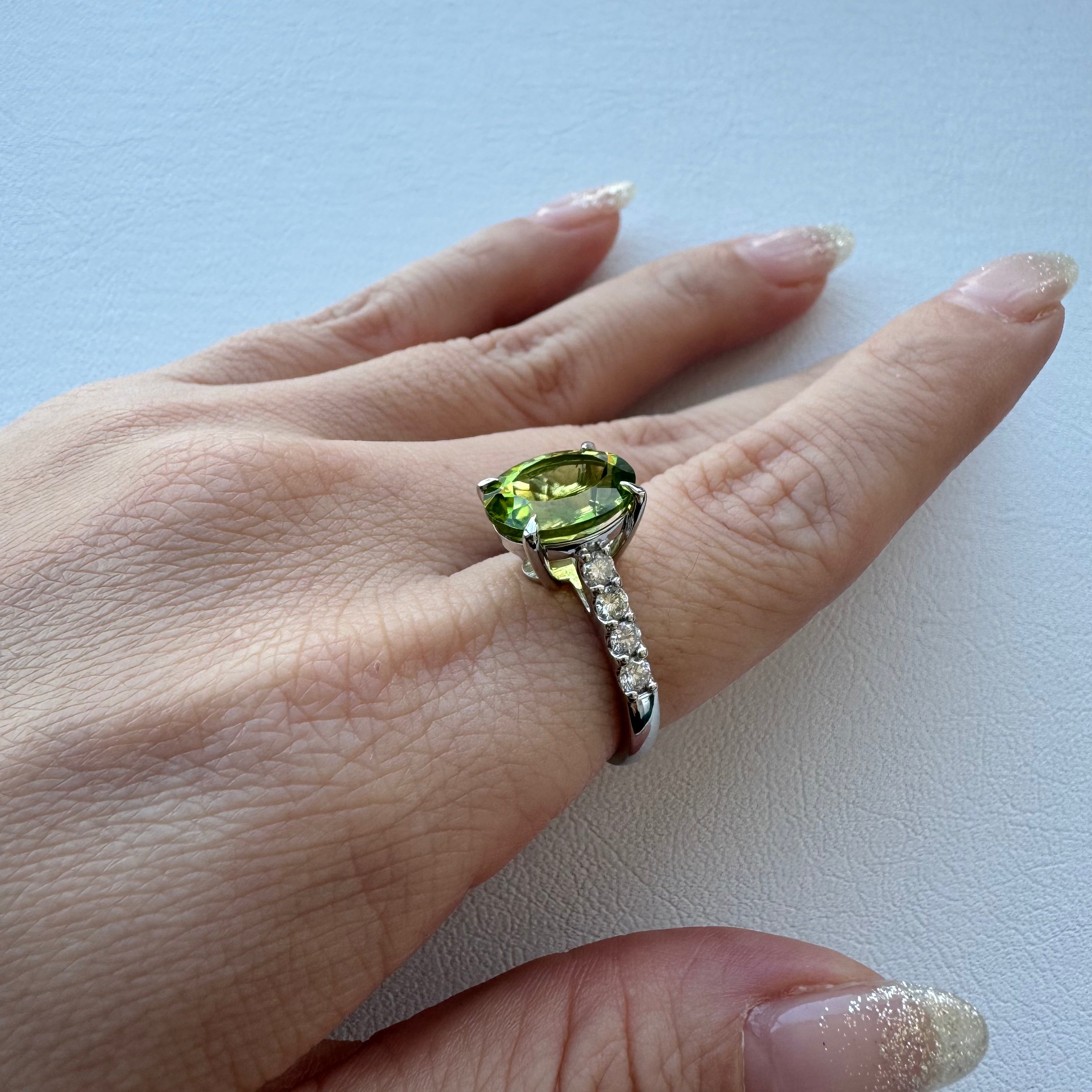 182［一点物/ソワレ］リング ペリドット 4.2ct前後 OV PT