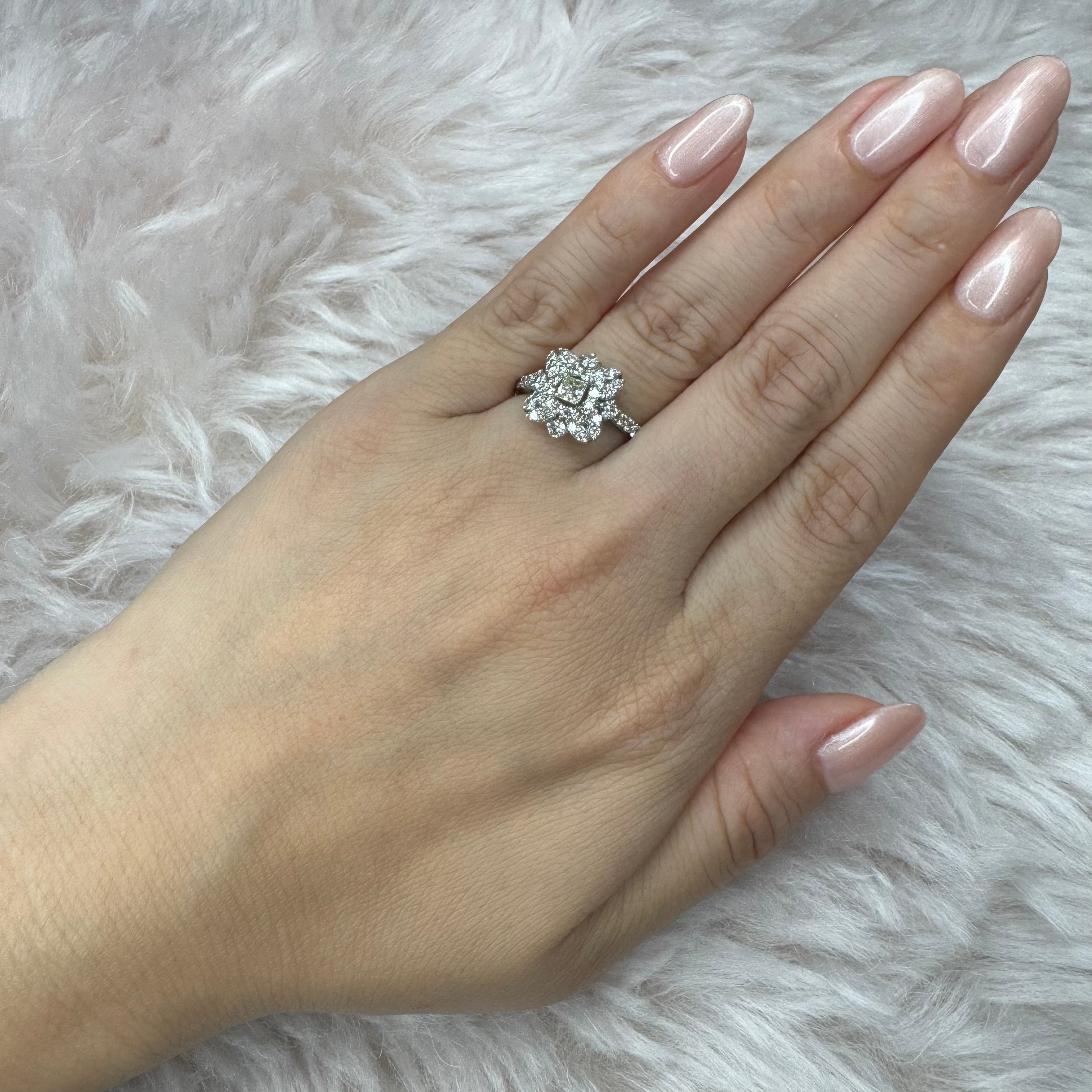 新作 アラベスク〜白いダイヤ&ラウンドメレ｜AYAKO SAKURAI（櫻井 彩子（サクライ アヤコ））公式通販サイト