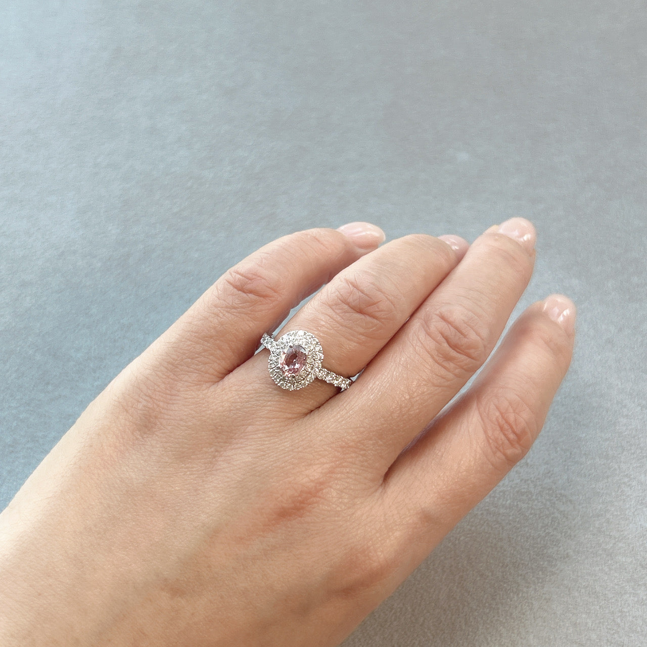 130［一点物］リング ノーヒート パパラチアサファイア 0.78ct OV PT