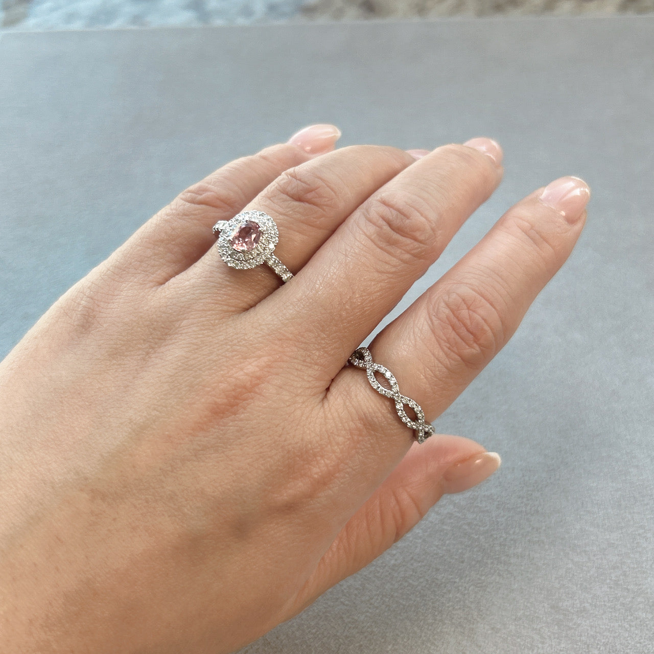 130［一点物］リング ノーヒート パパラチアサファイア 0.78ct OV PT