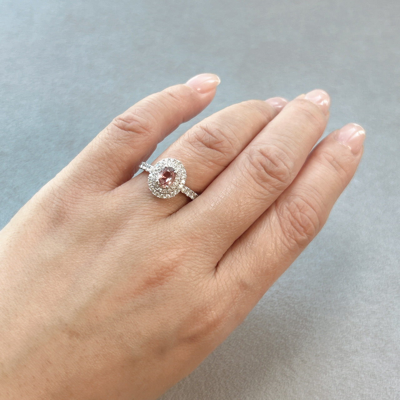 129［一点物］リング ノーヒート パパラチアサファイア 0.65ct OV PT