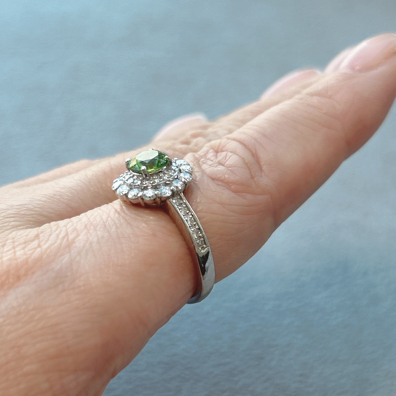 81［一点物］リング デマントイドガーネット 0.8ct RO PT