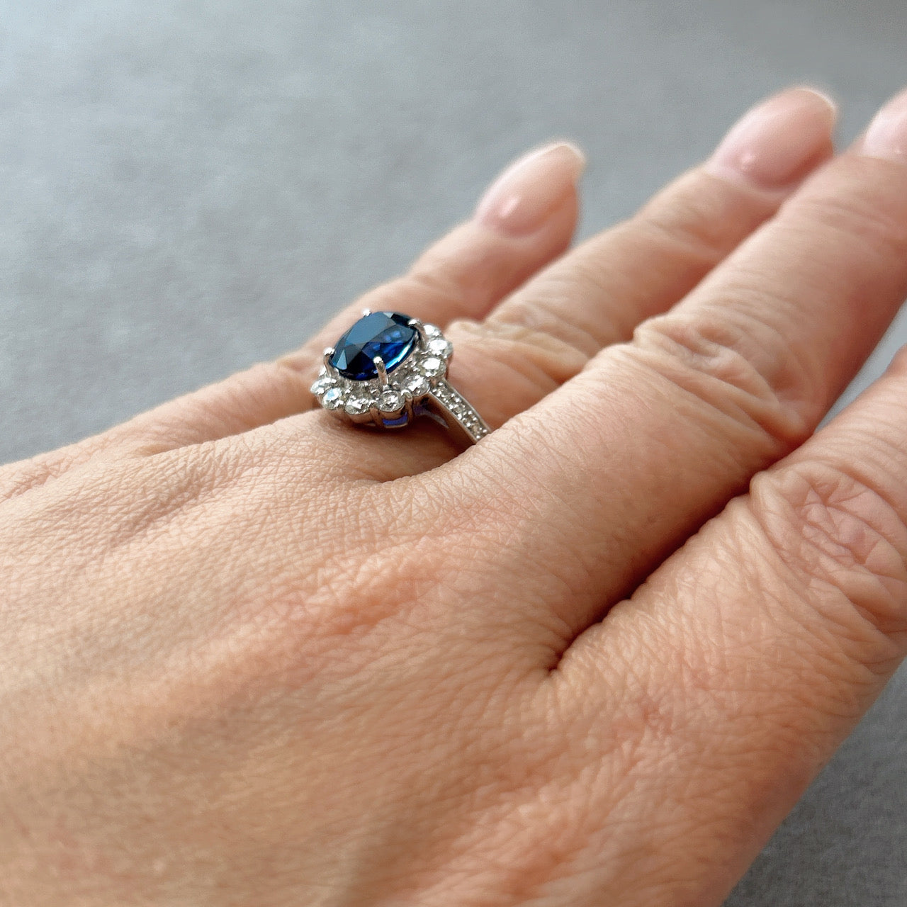 115［一点物］リング ロイヤルブルーサファイア 2.2ct OV PT