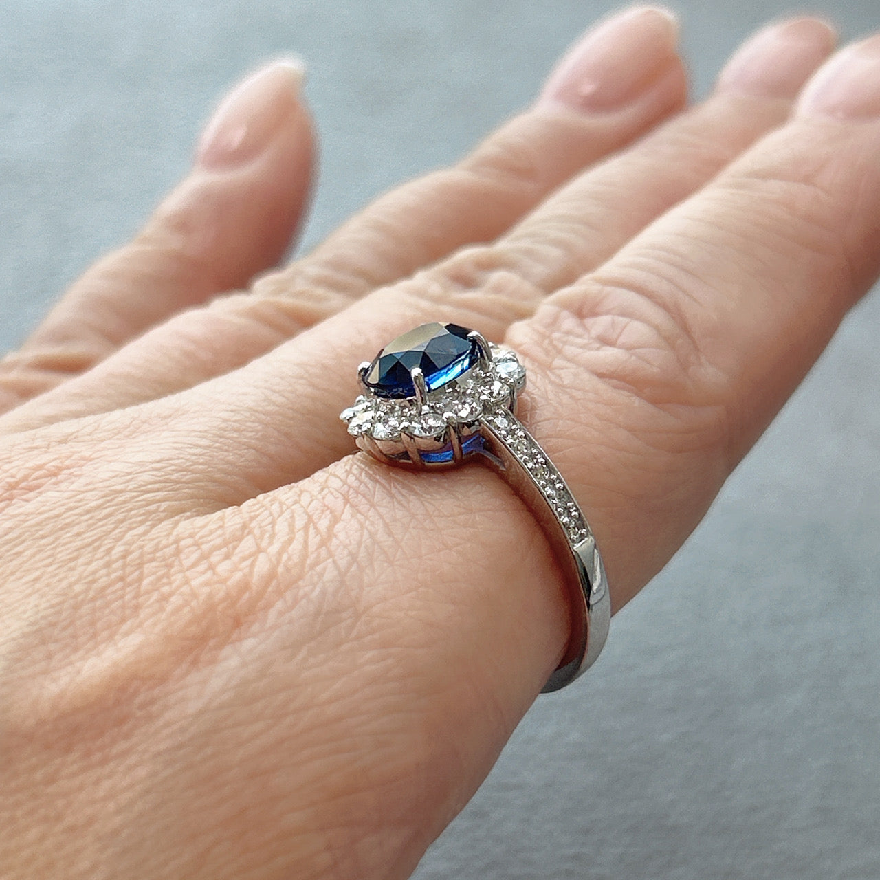 115［一点物］リング ロイヤルブルーサファイア 2.2ct OV PT