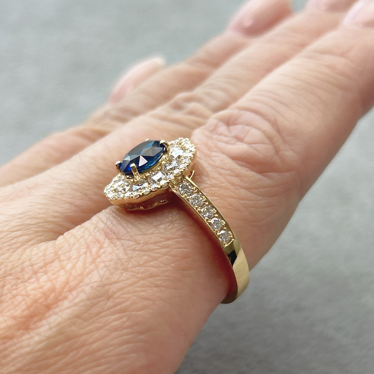 ［一点物/ラナンキュラス］リング ロイヤルブルーサファイア 1.2ct OV K18YG