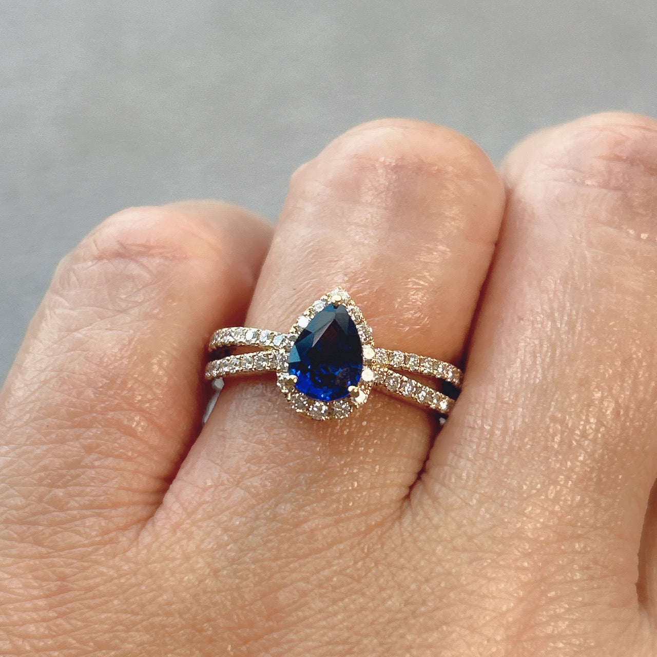 118［一点物］リング ロイヤルブルーサファイア 0.9ct PS K18YG