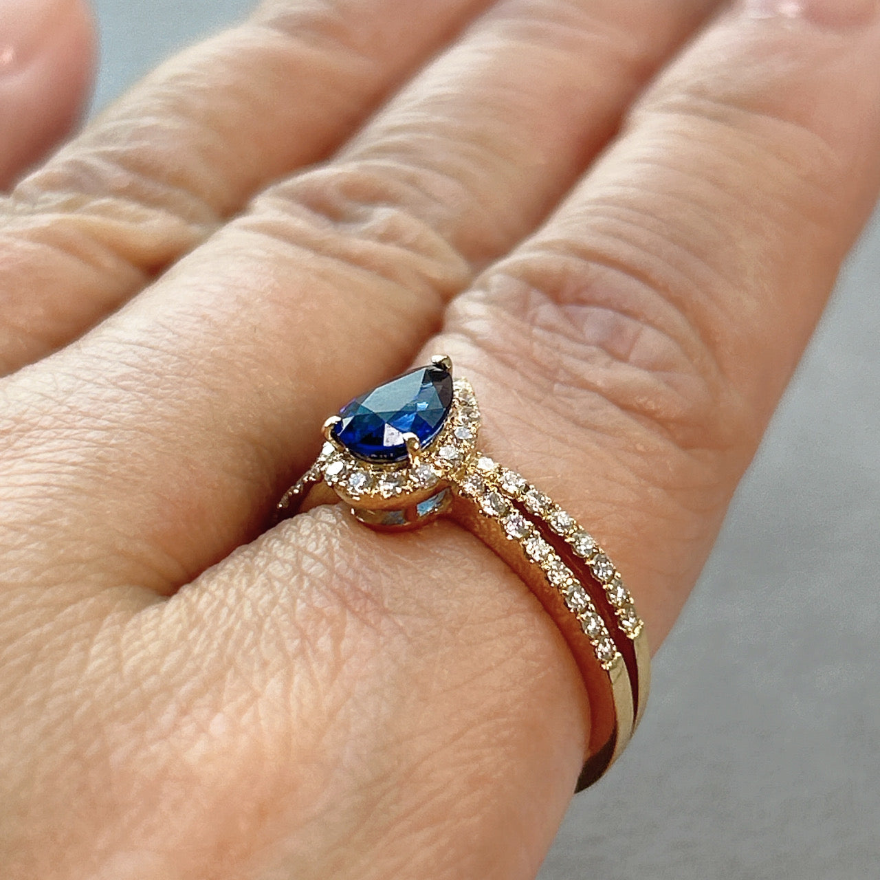 118［一点物］リング ロイヤルブルーサファイア 0.9ct PS K18YG