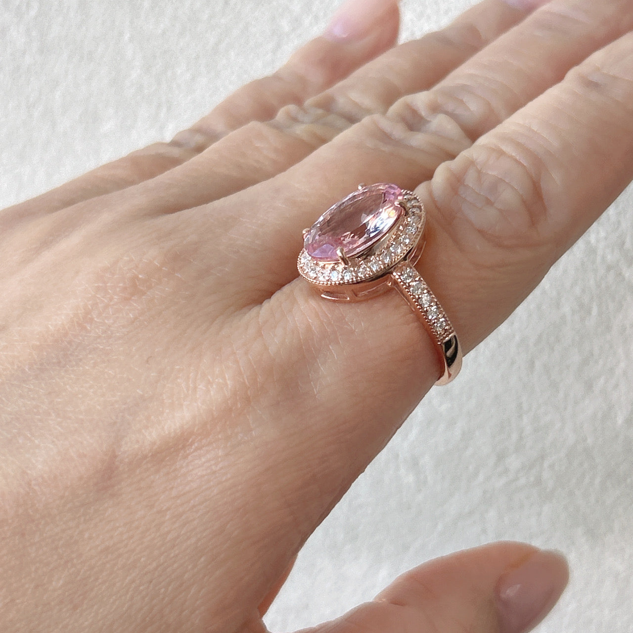 147-2［一点物/ローラ］リング モルガナイト 3.2ct OV K18PG