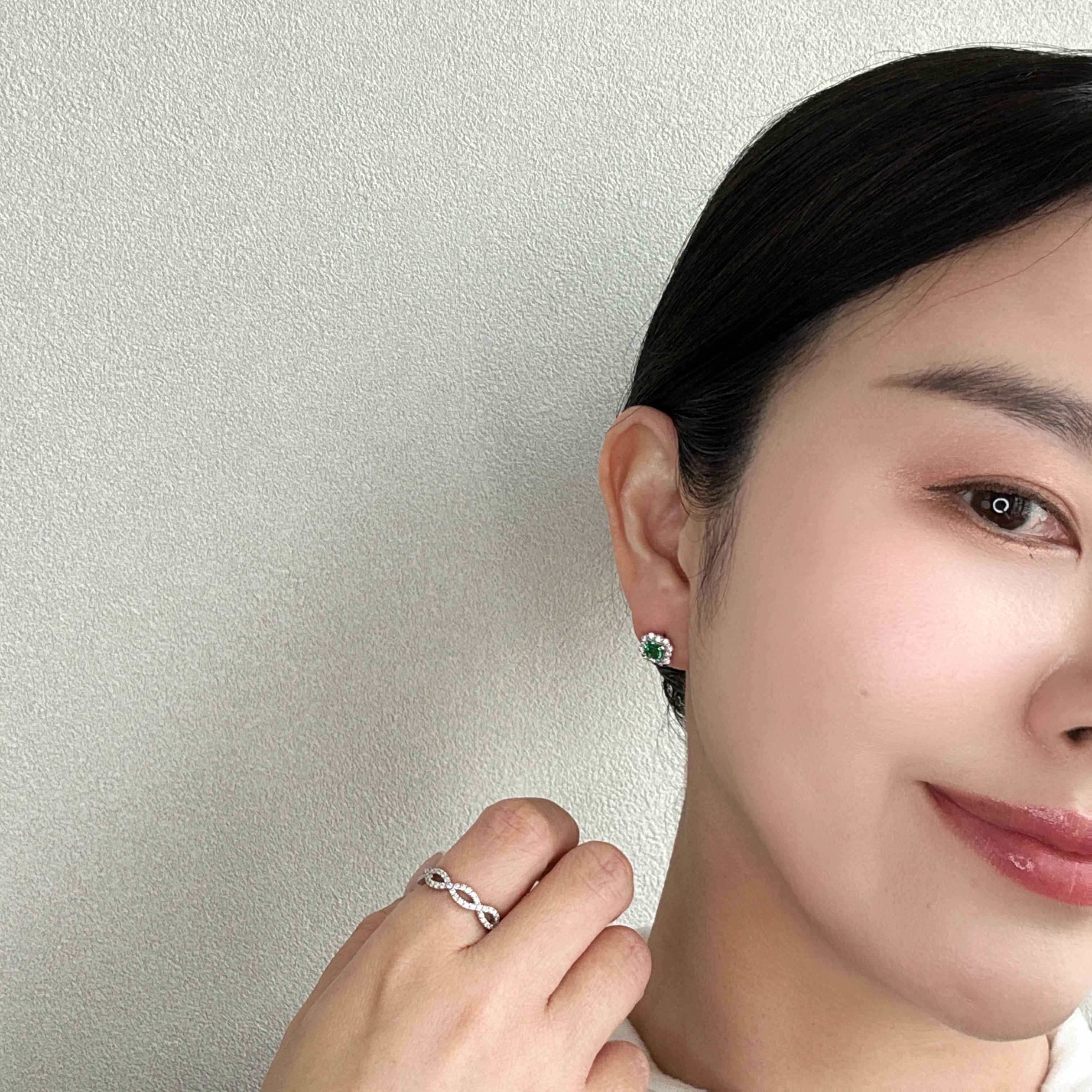 416［一点物］ピアス エメラルド 0.48ct SQ PT