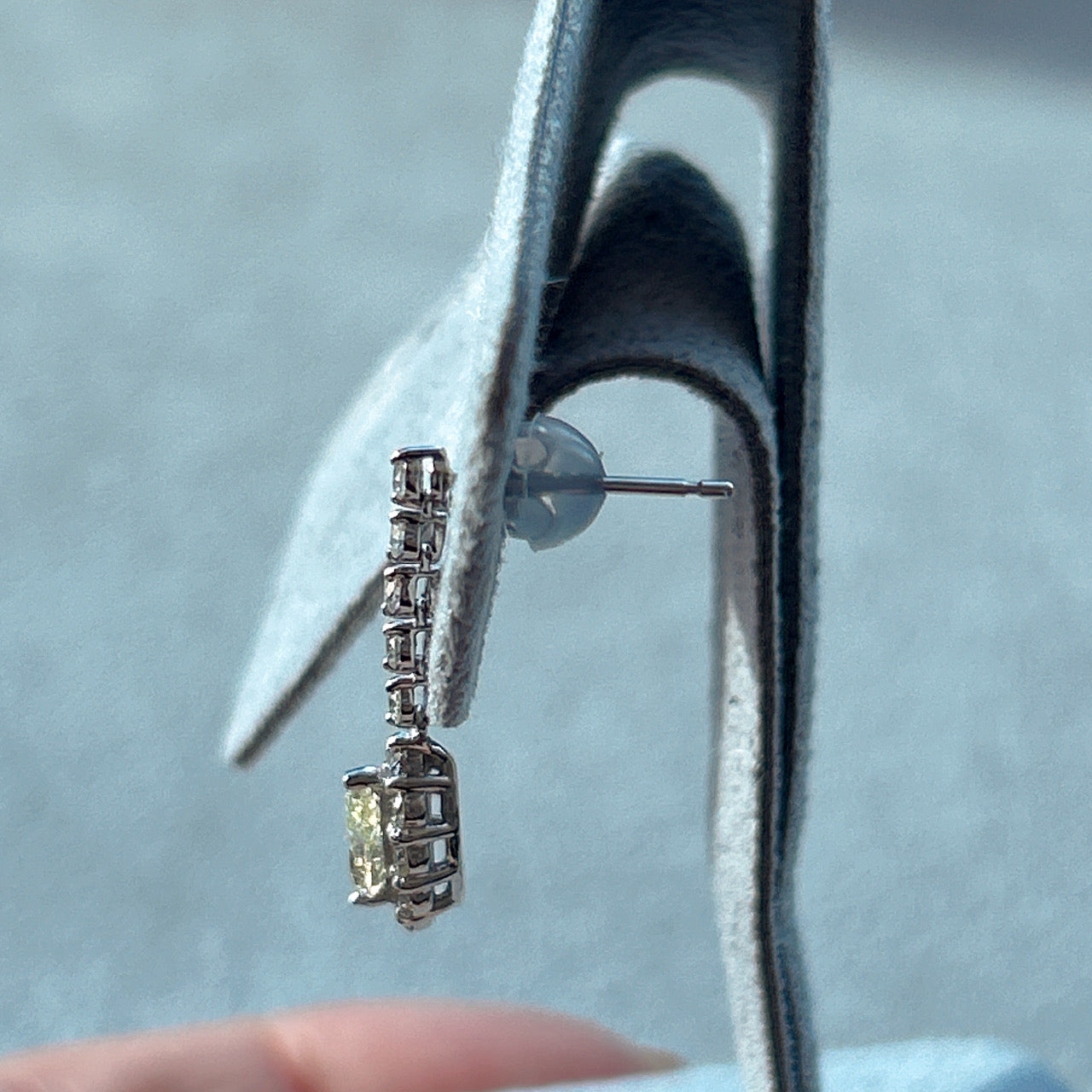 422［一点物］揺れるピアス ダイヤ 0.5ct前後×2 PS PT