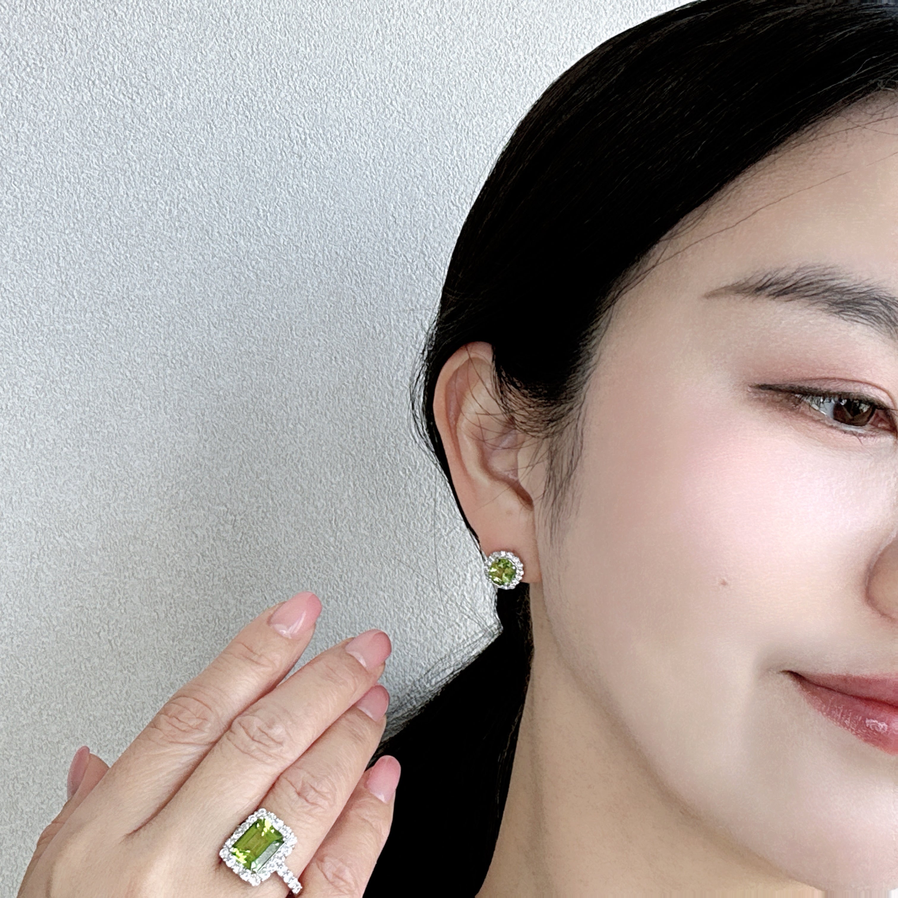 303［一点物］ピアス ペリドット 1.1ct×2 OV PT