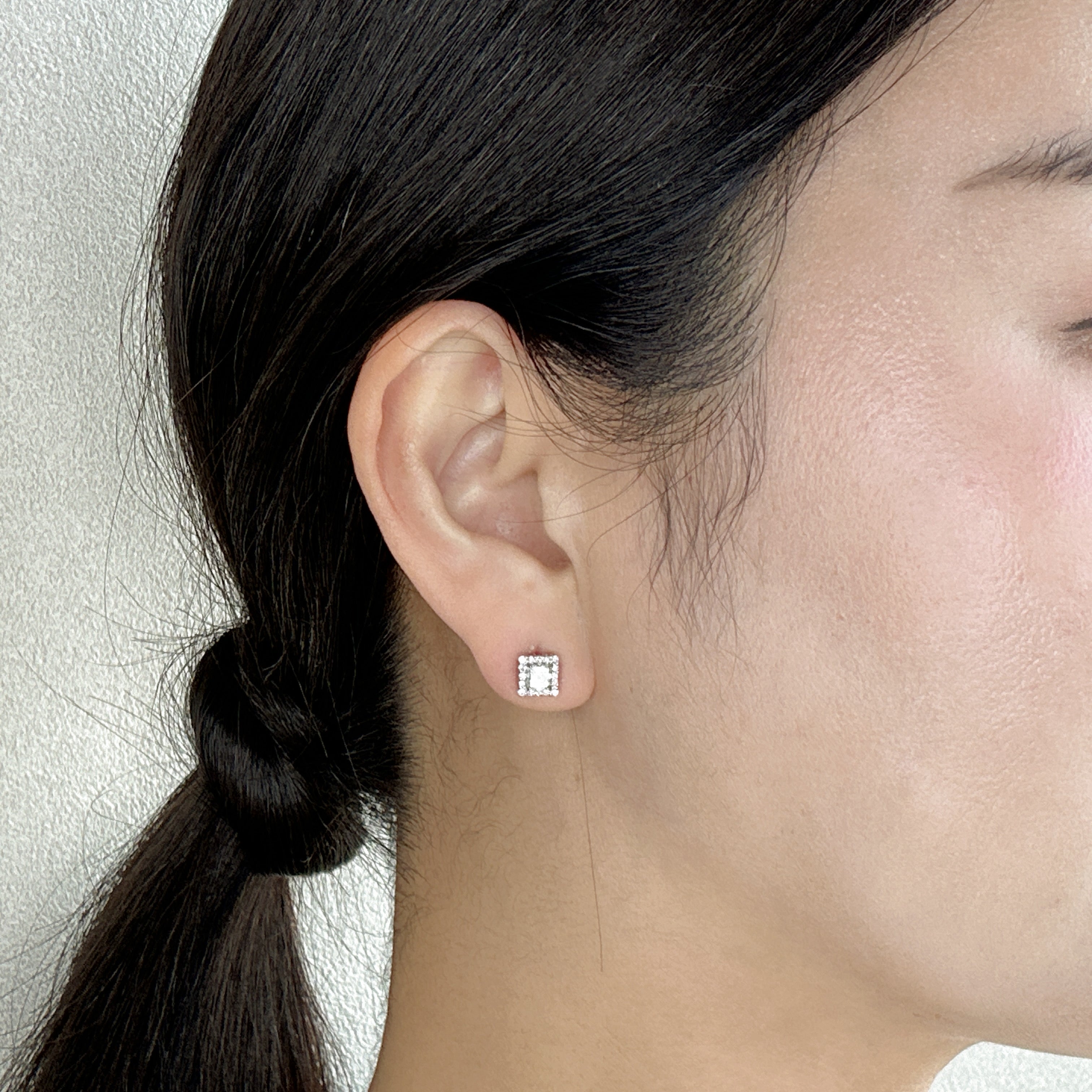 301［一点物］ピアス ダイヤ 0.2ct×2 BG PT